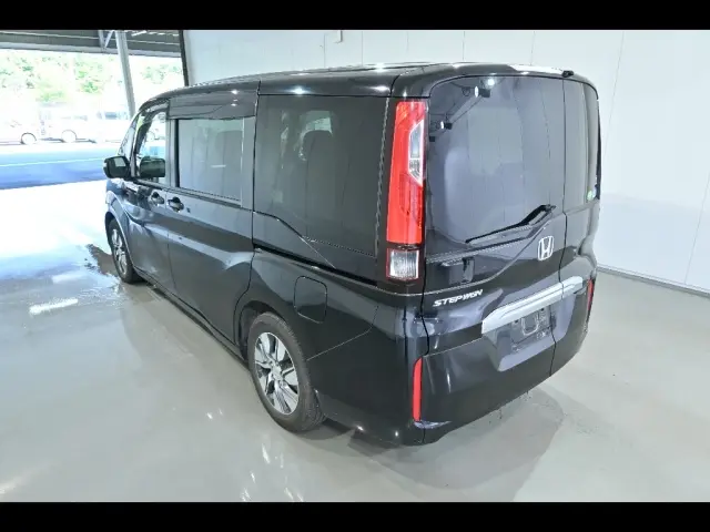 Honda STEP WAGON, 2015