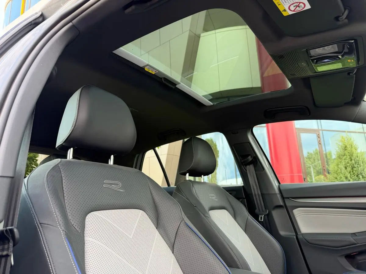 Volkswagen Golf, 2025