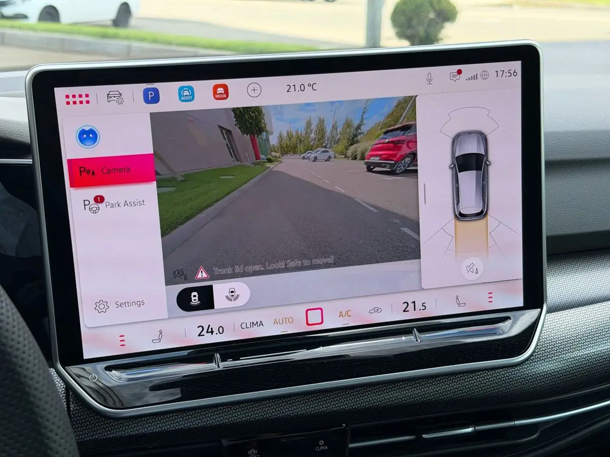 Volkswagen Golf, 2025