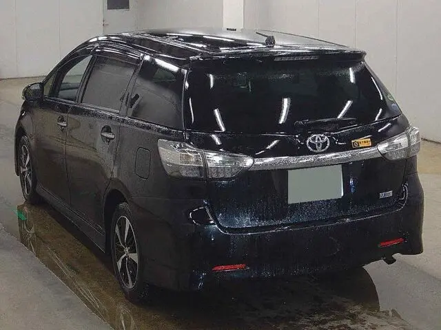Toyota Wish, 2014