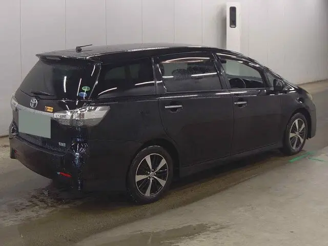 Toyota Wish, 2014