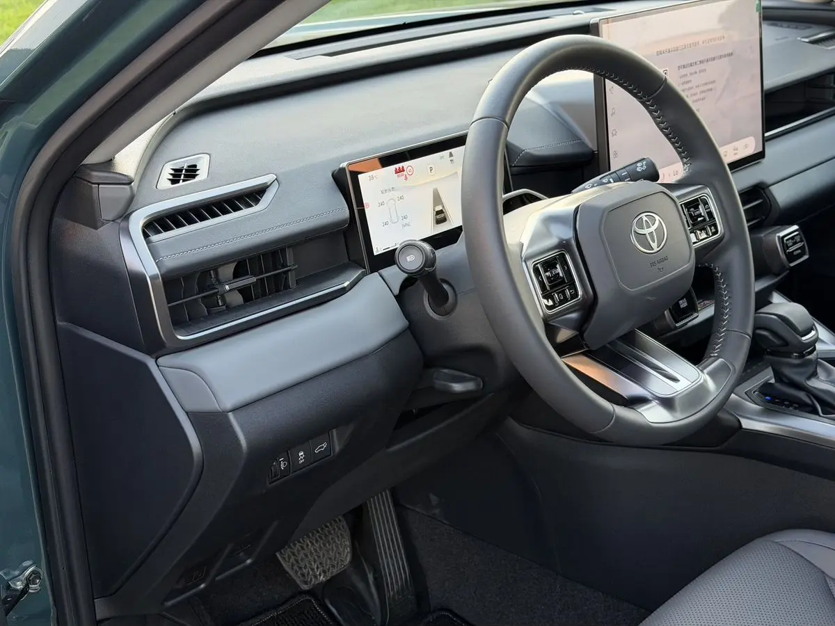 Toyota RAV4, 2026