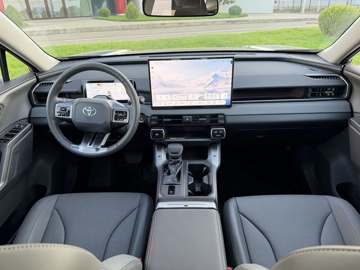 Toyota RAV4, 2026