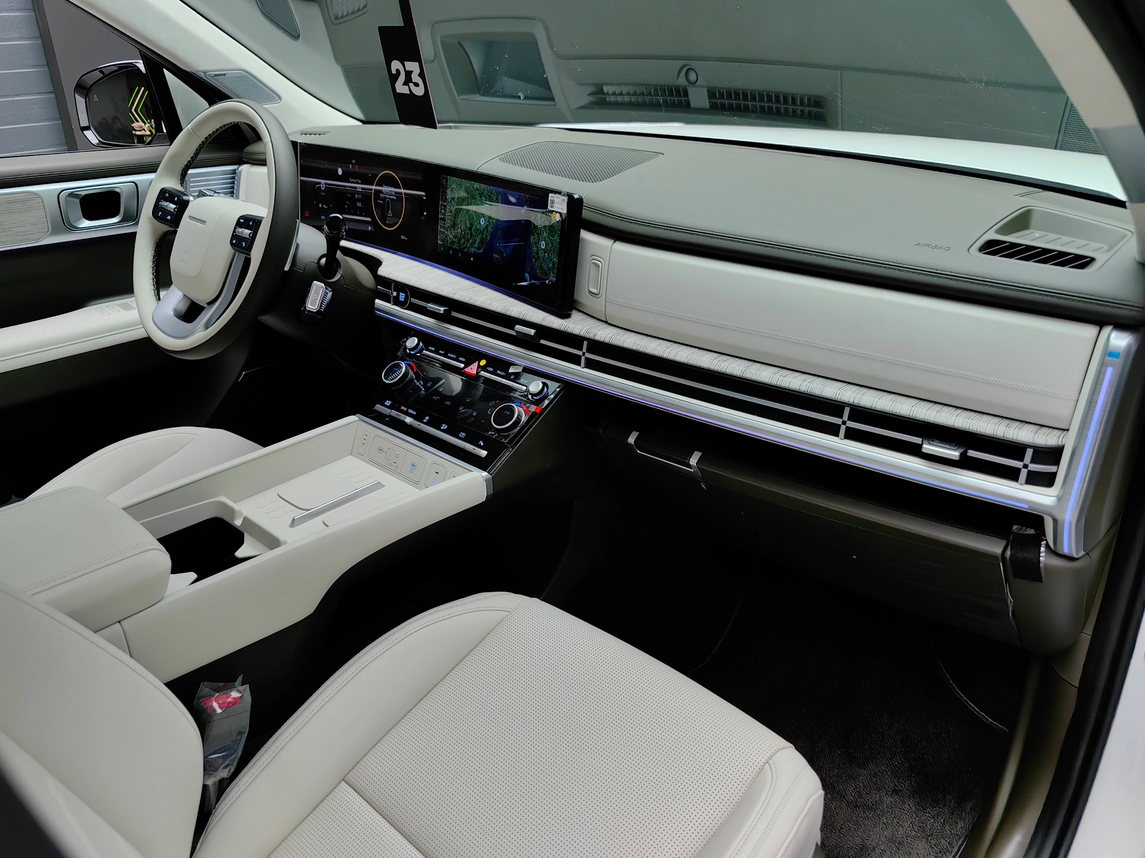 Hyundai Santa Fe 2023 32