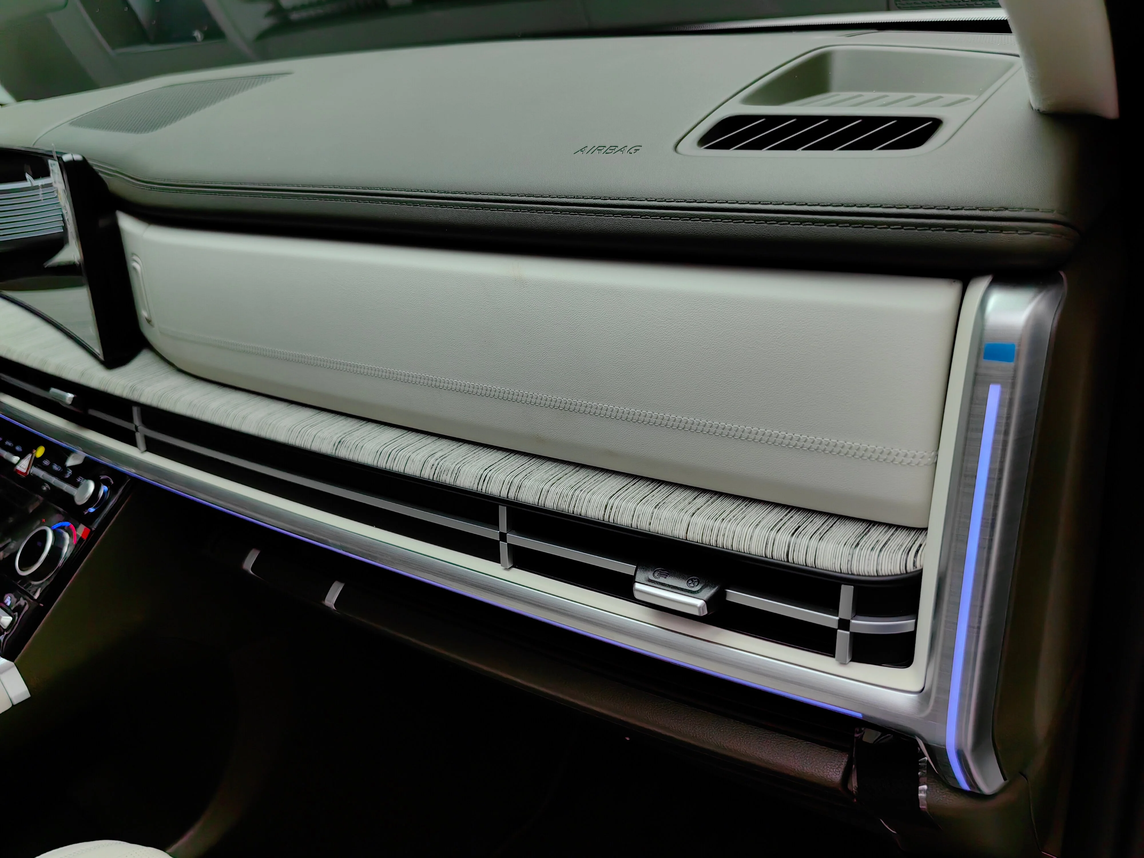 Hyundai Santa Fe 2023 39