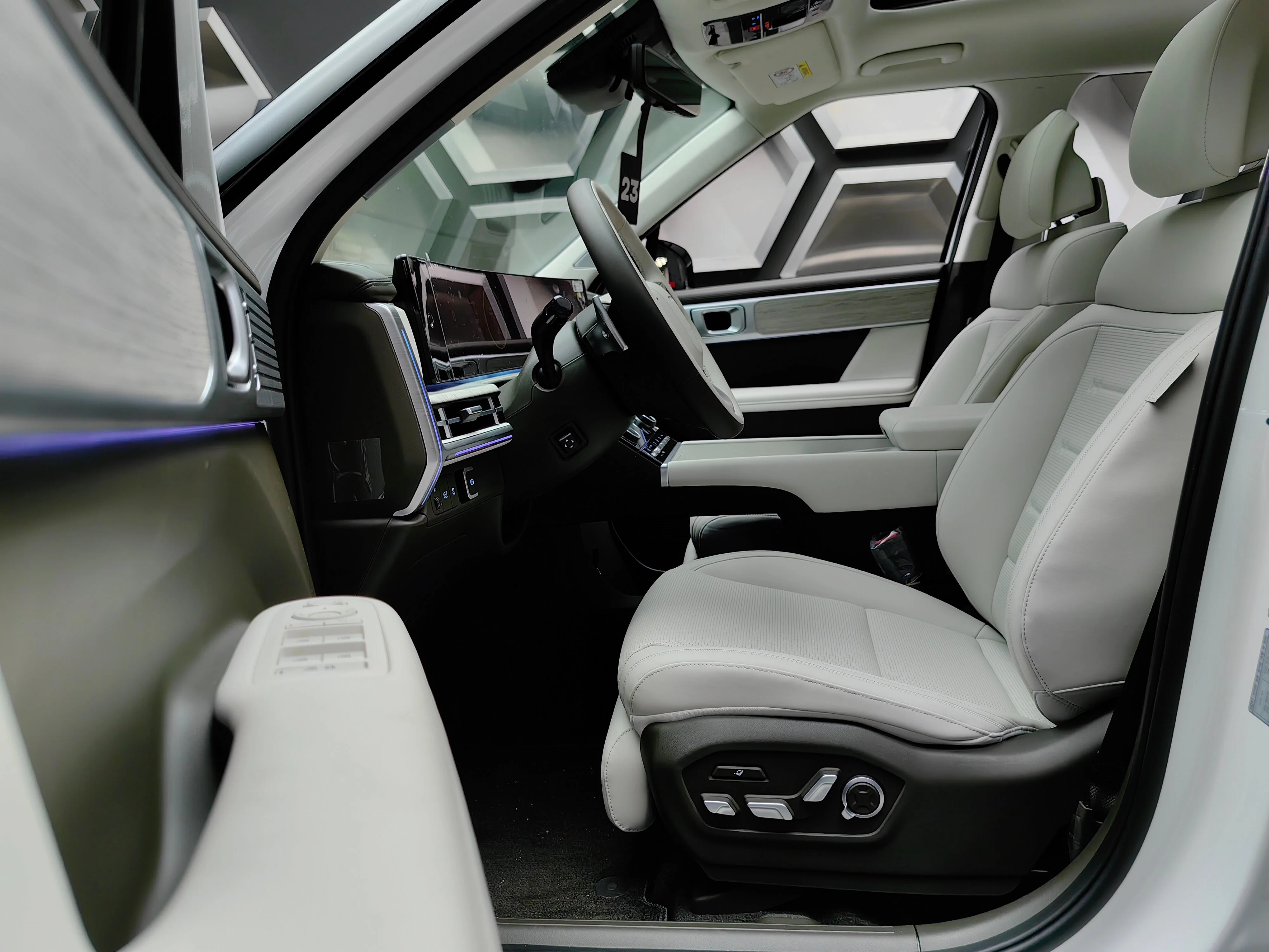 Hyundai Santa Fe 2023 18