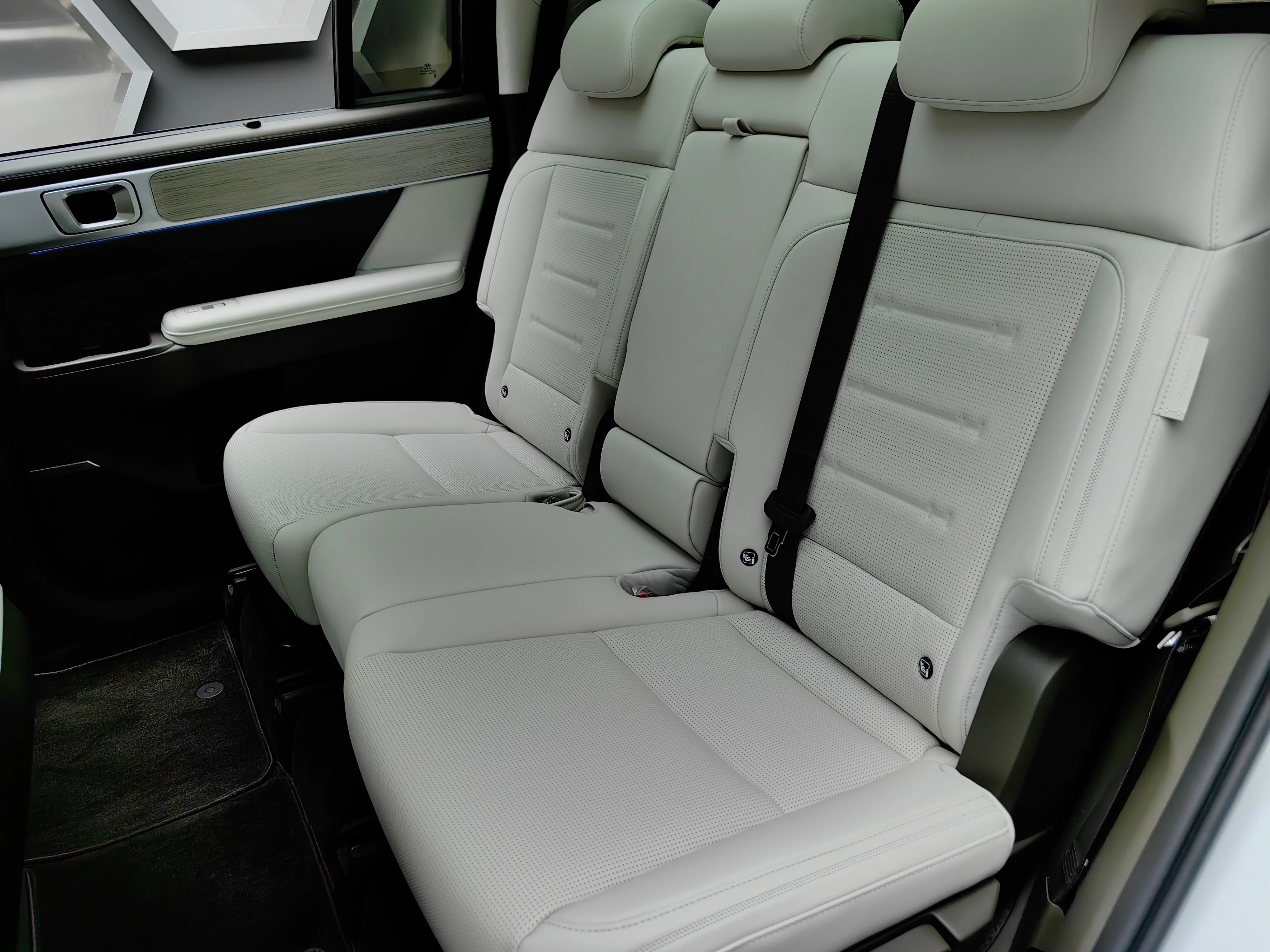 Hyundai Santa Fe 2023 24