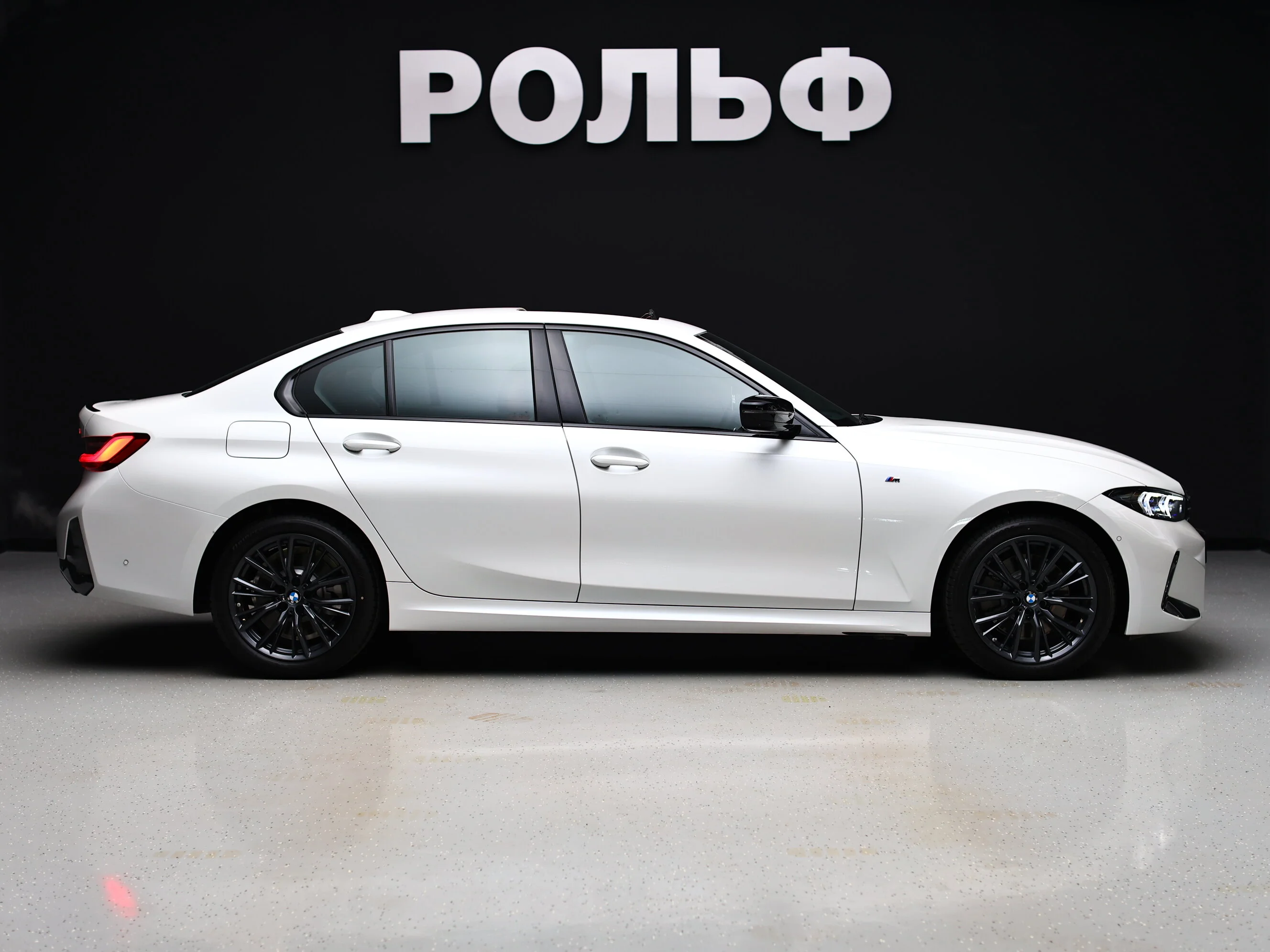 BMW 3 серия 2024 6