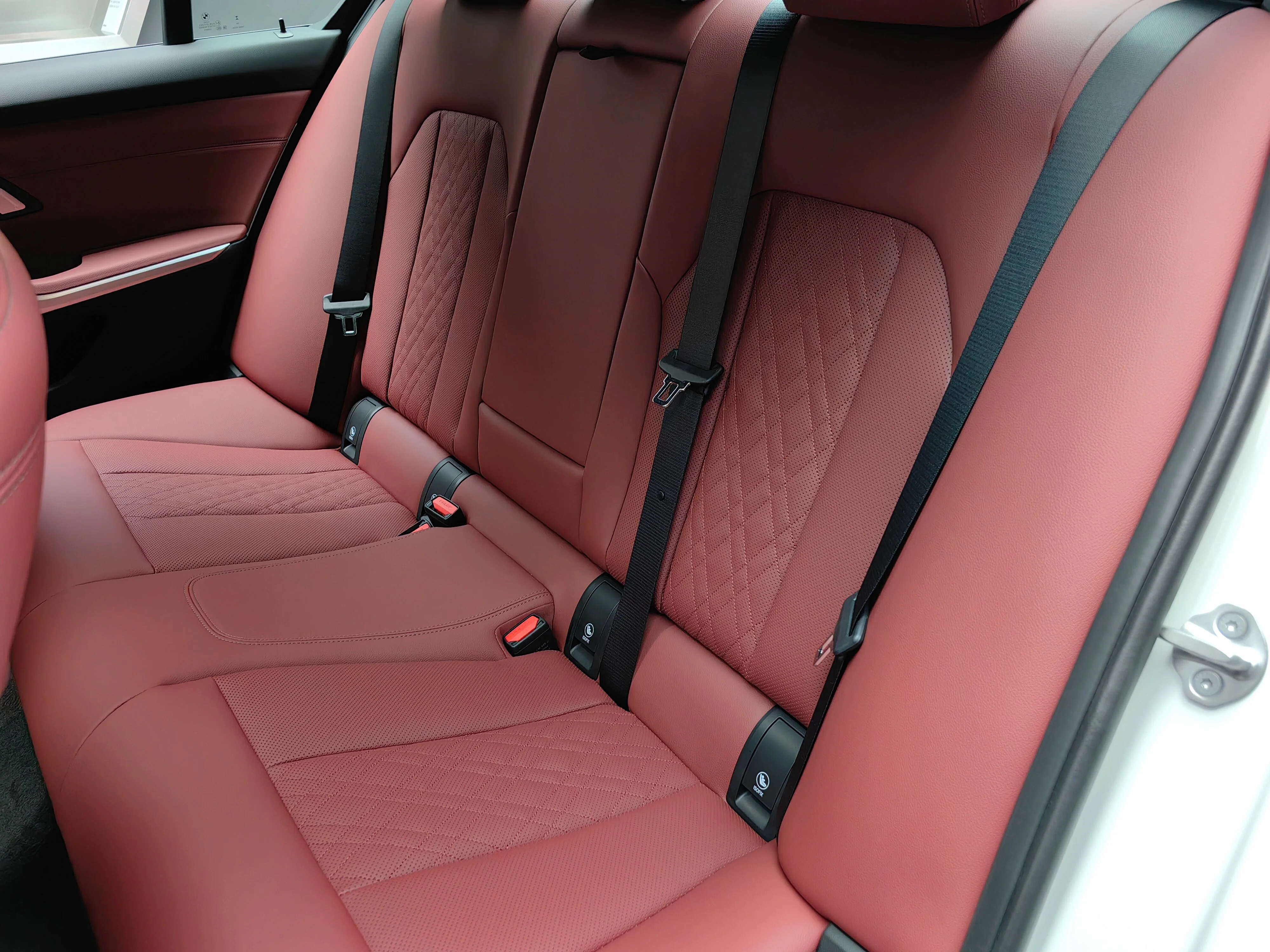 BMW 3 серия 2024 19