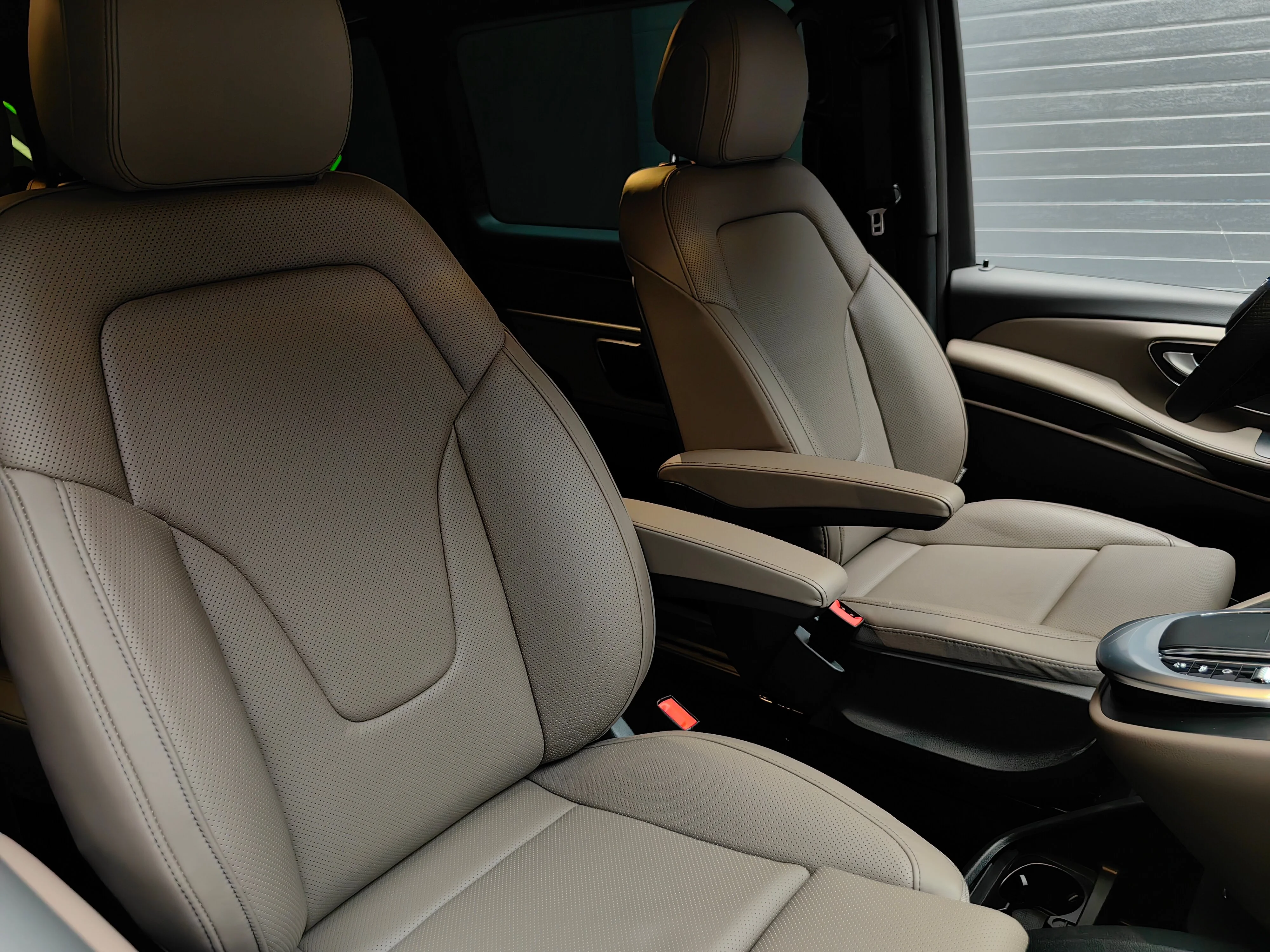 Mercedes-Benz V-класс 2023 24