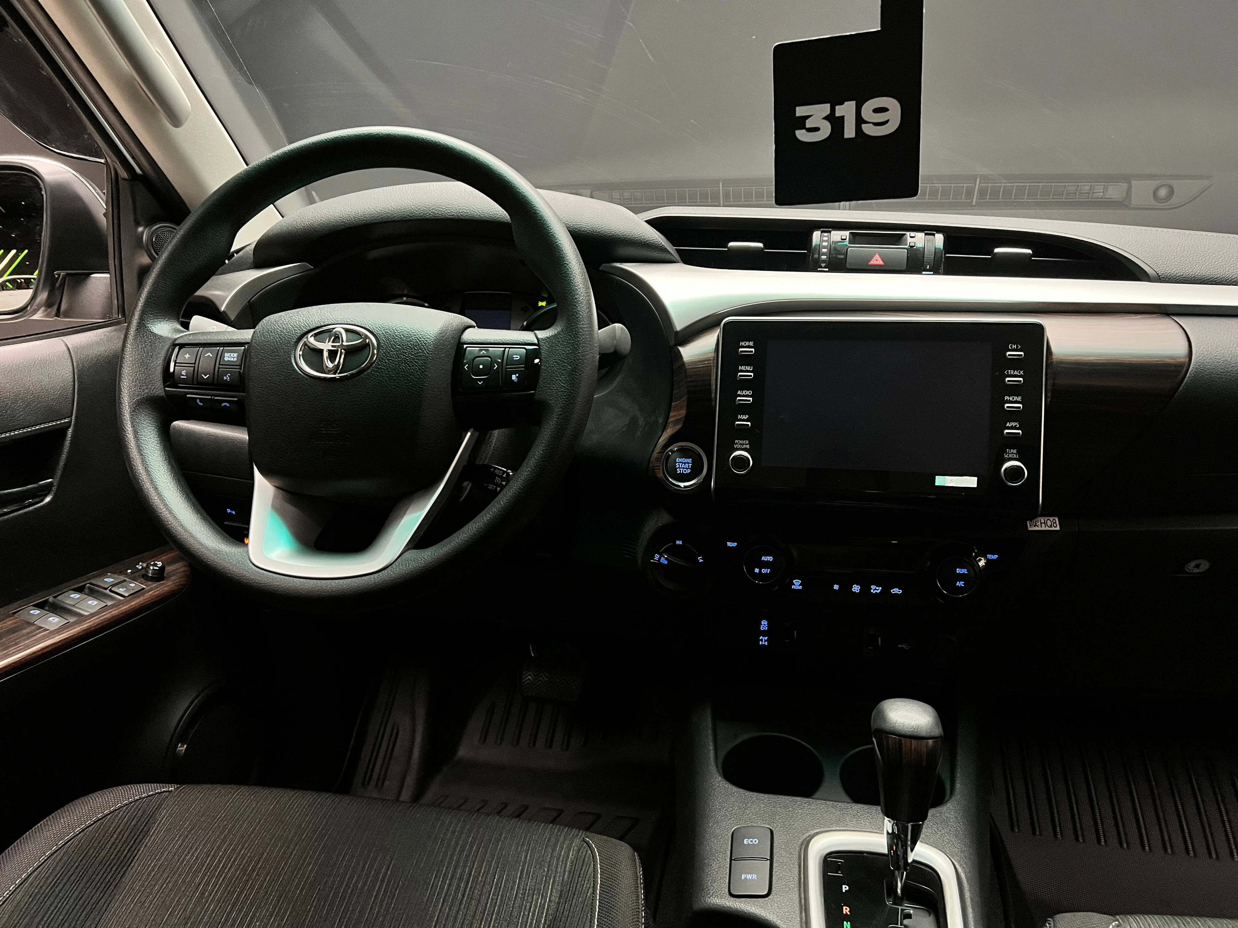 Toyota Hilux 2025 11