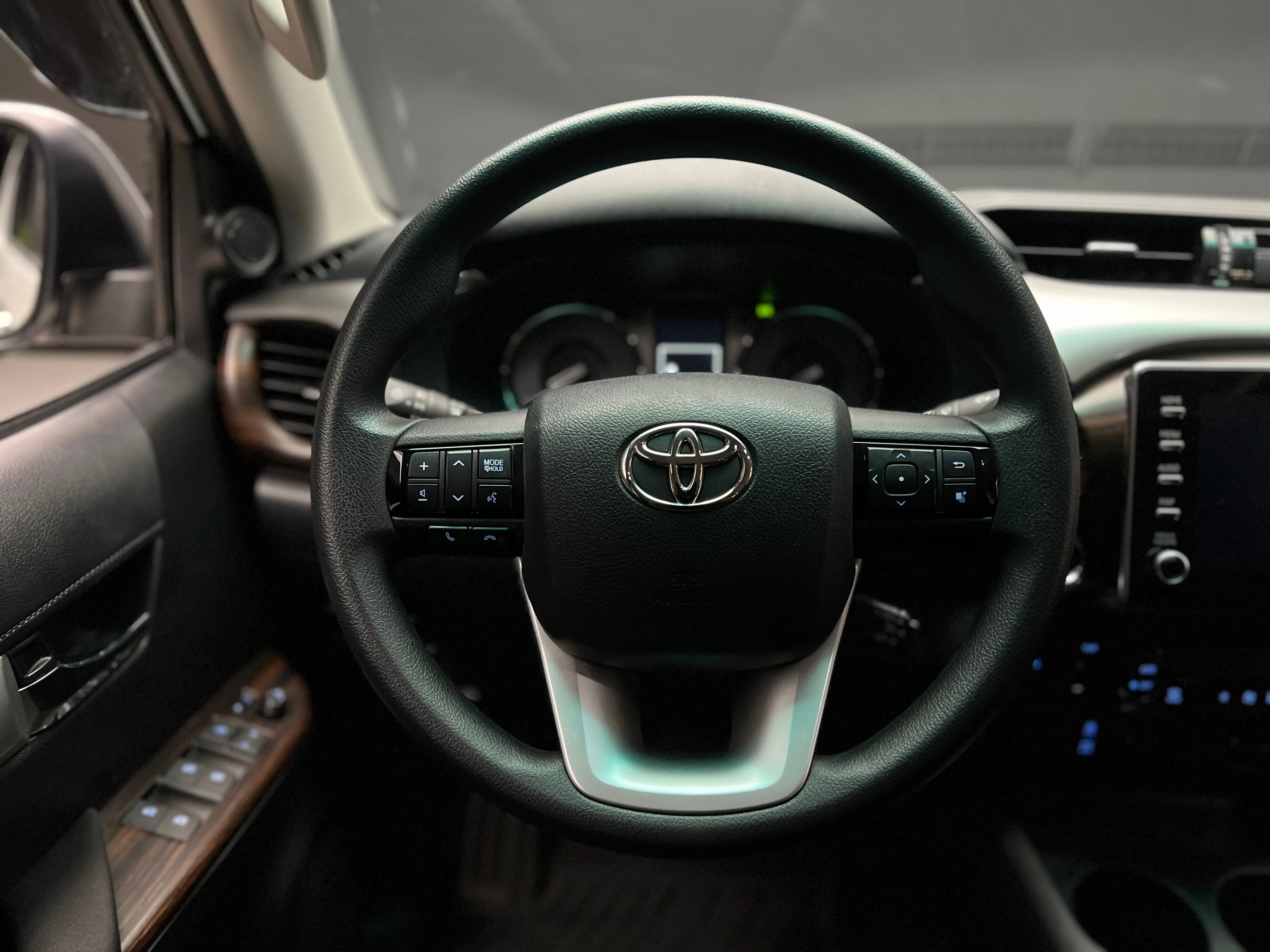 Toyota Hilux 2025 13