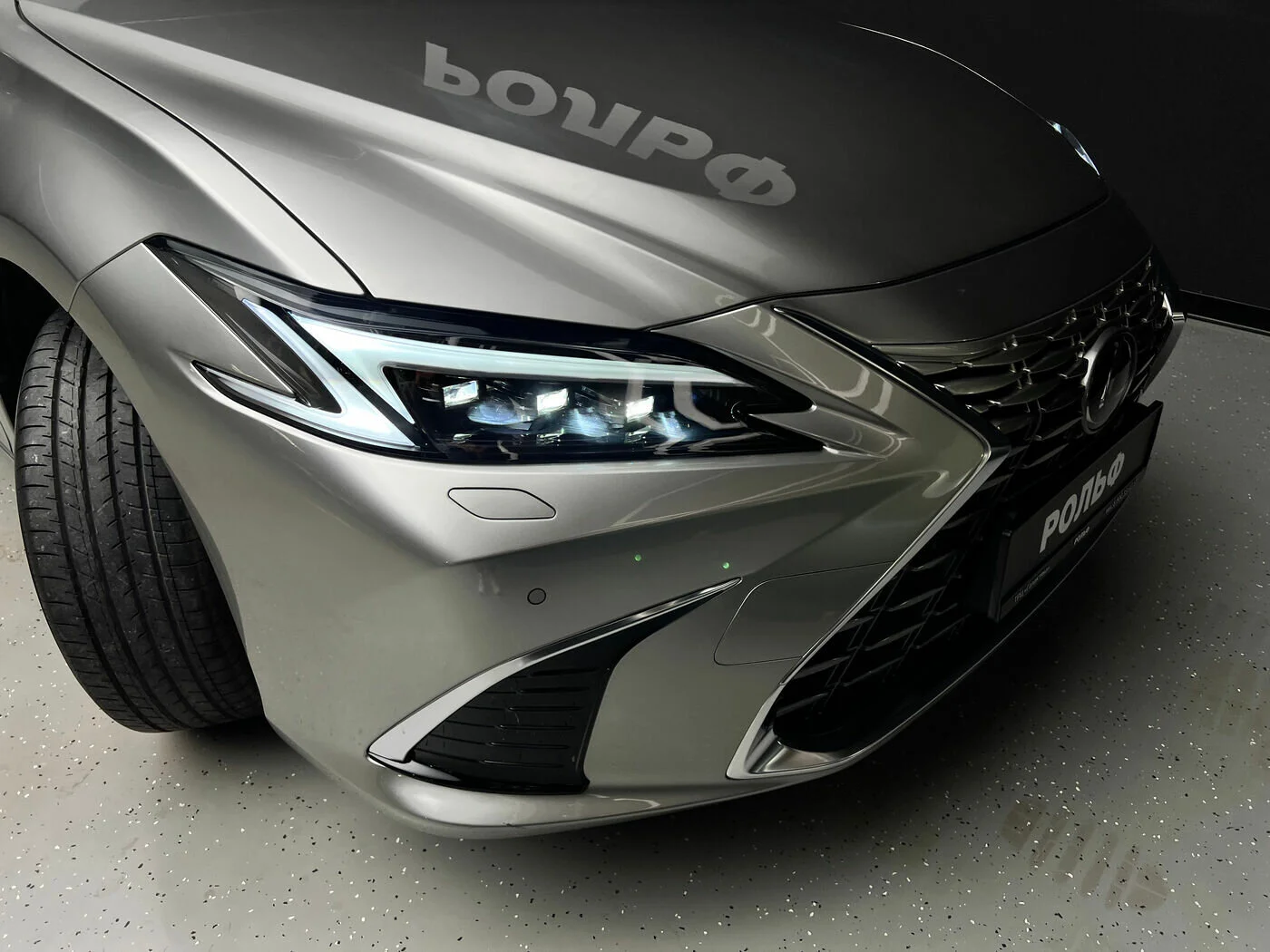 Lexus ES 2025 8