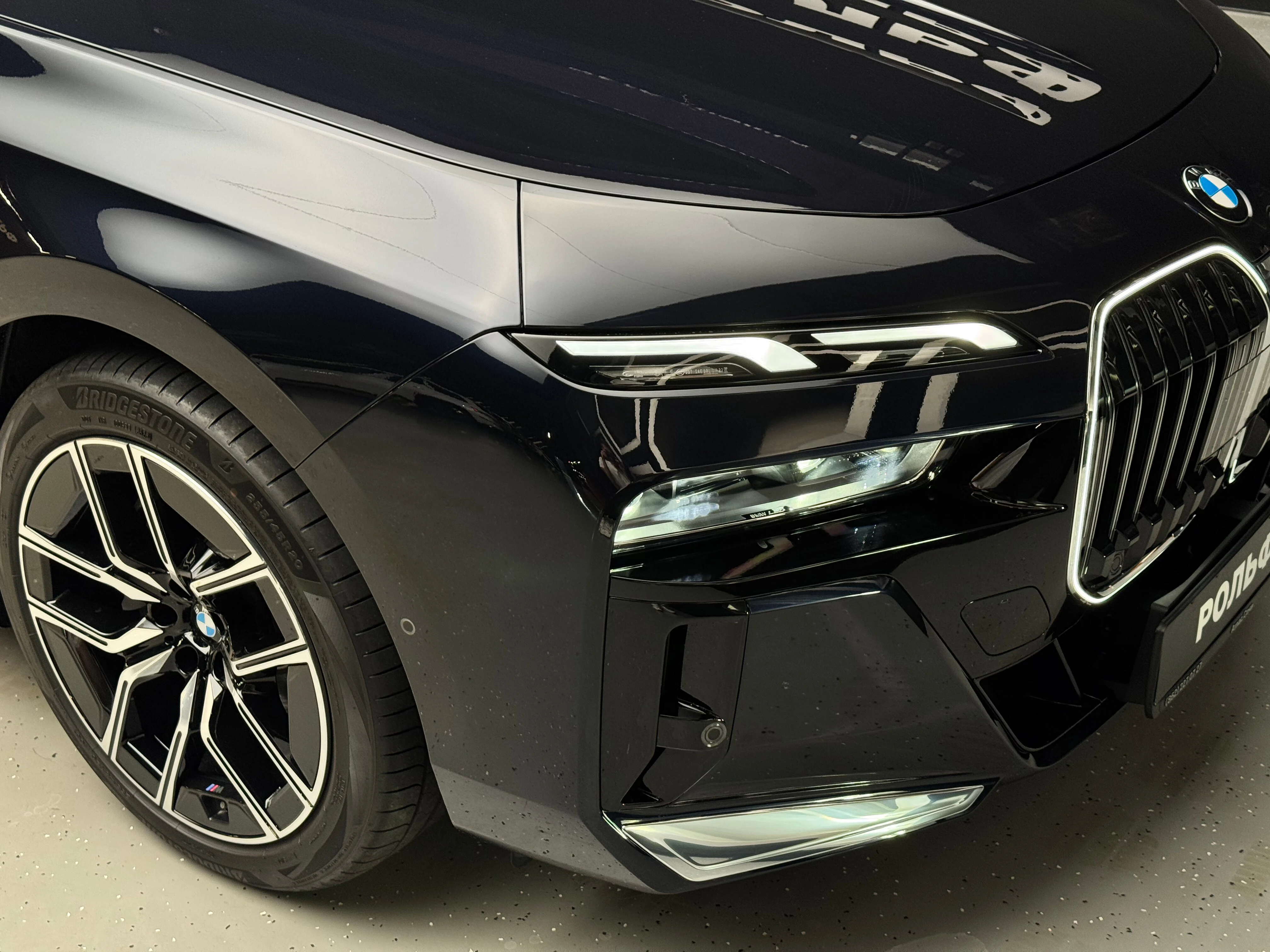 BMW 7 серия 2024 8