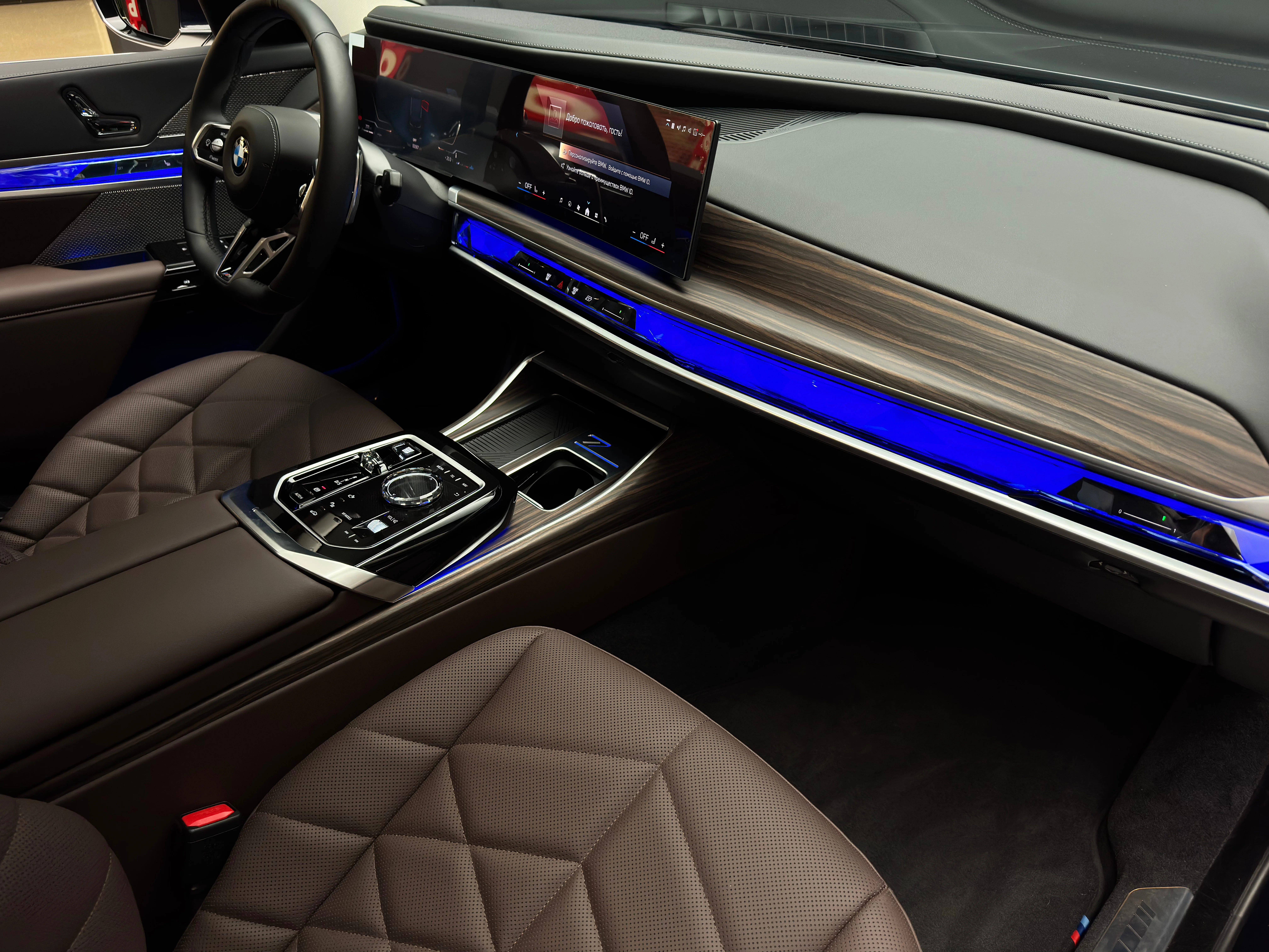 BMW 7 серия 2024 24