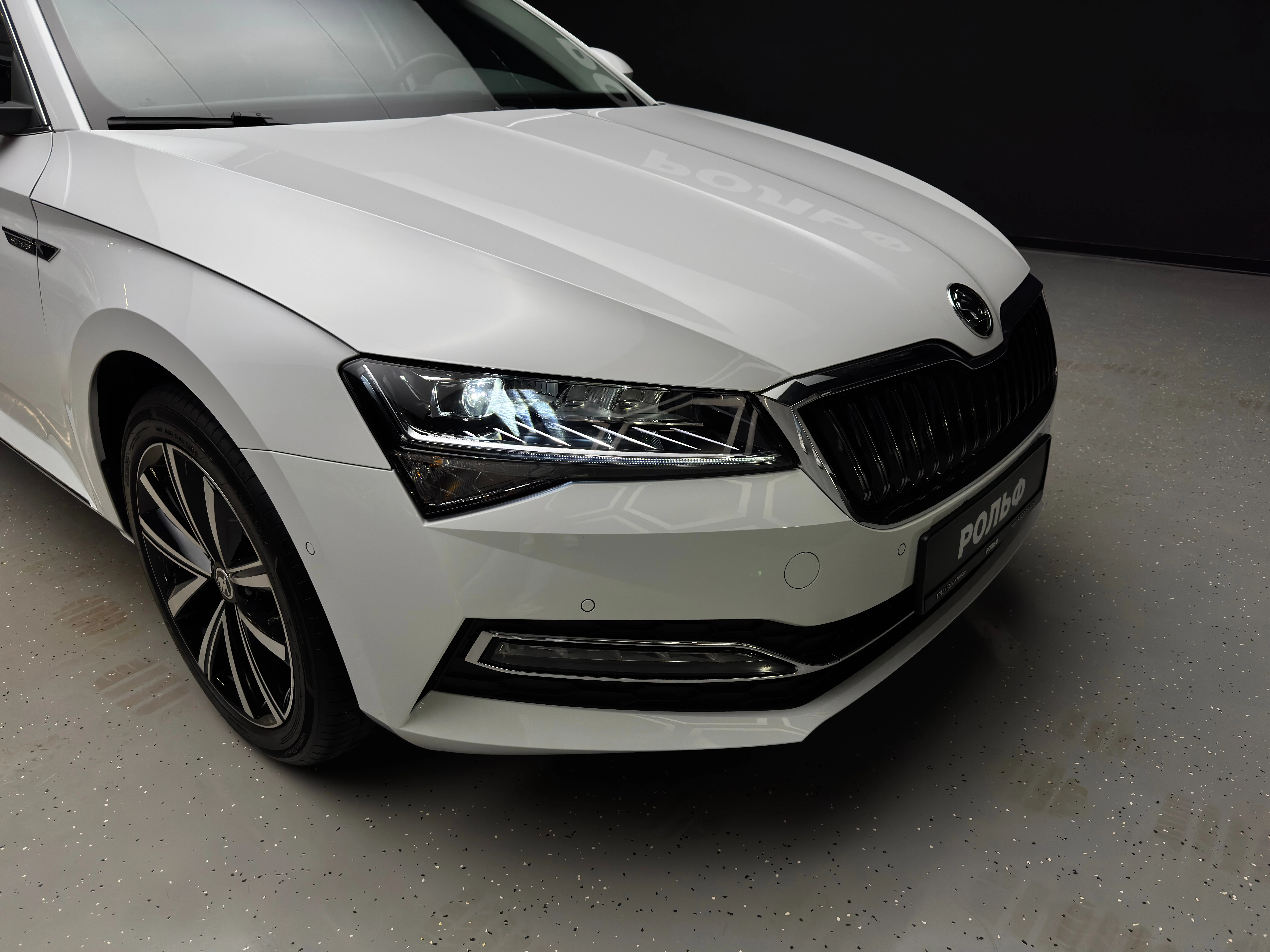 Skoda Superb 2025 8