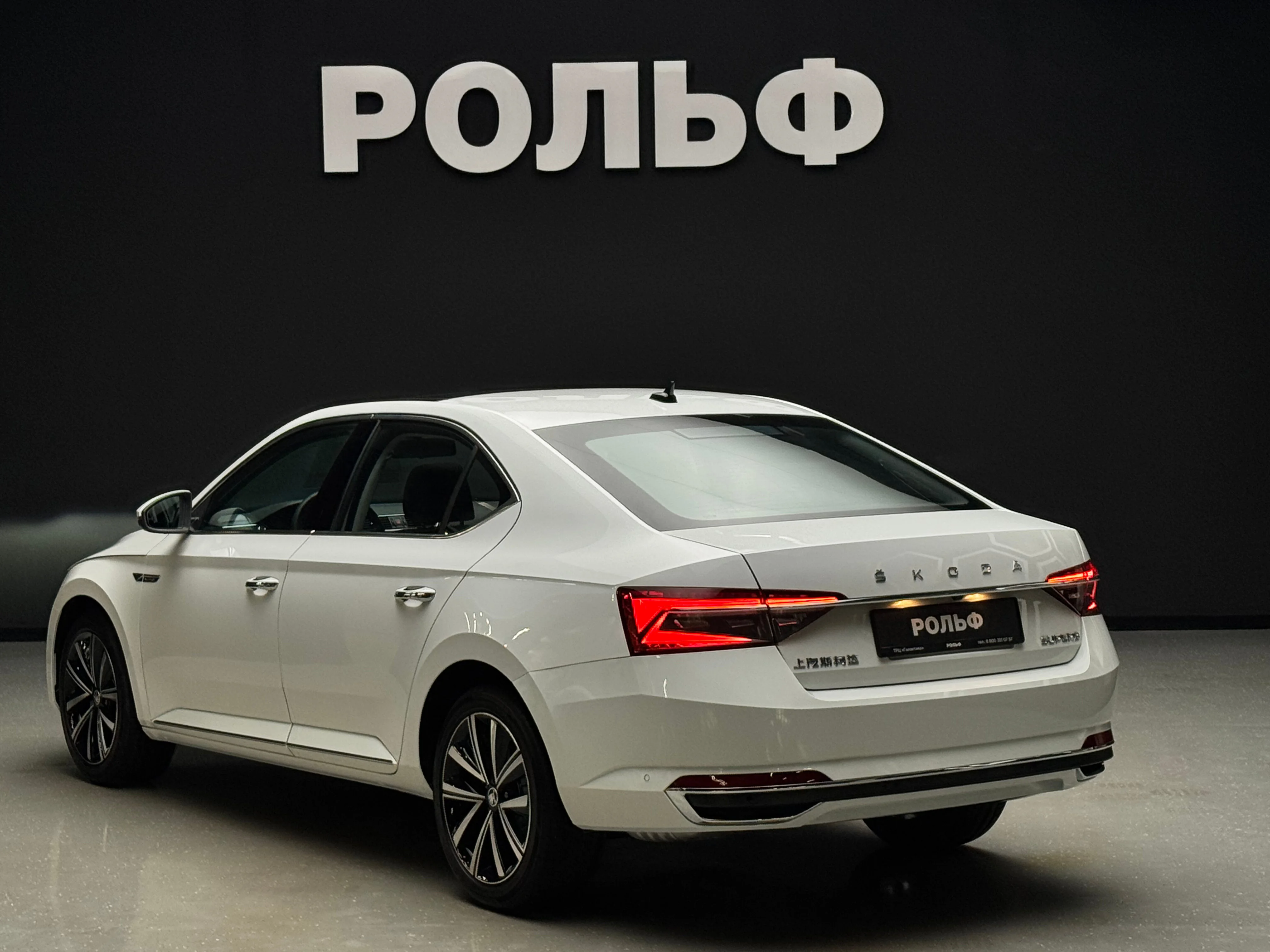 Skoda Superb 2025 3