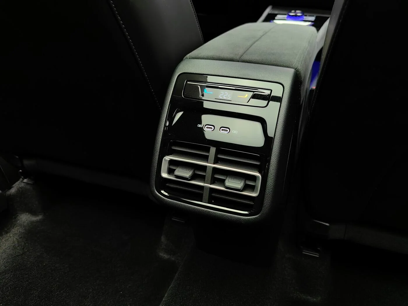 Volkswagen Tiguan L 2025 32