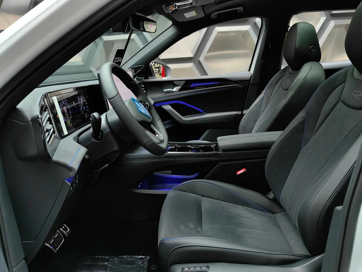 Volkswagen Tiguan L 2025 25