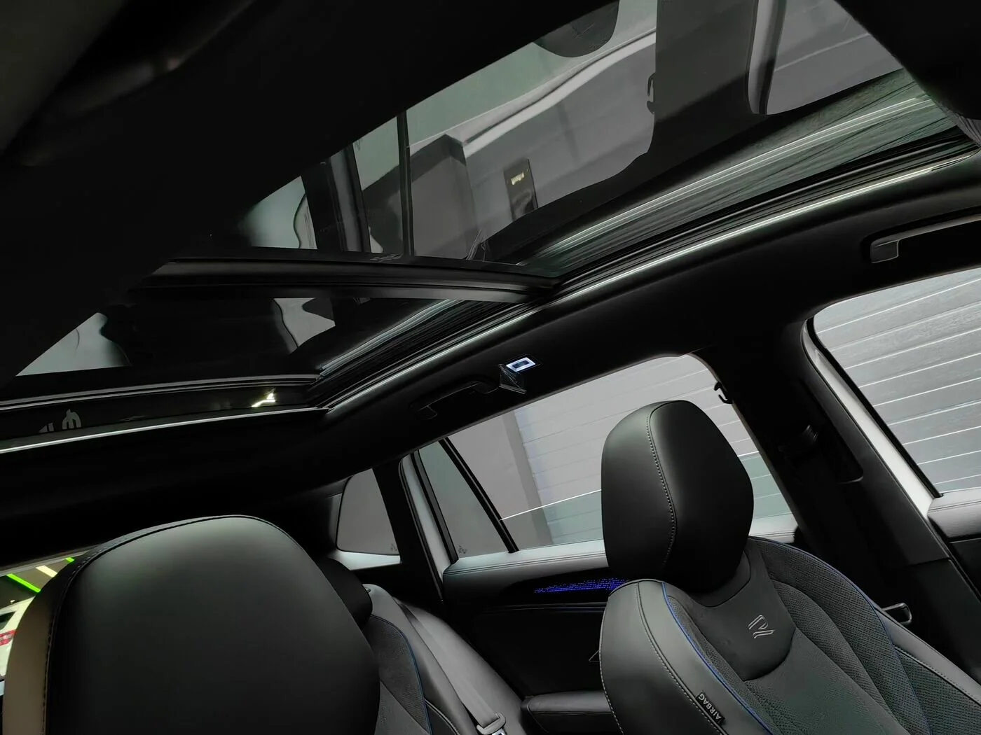 Volkswagen Tiguan L 2025 33