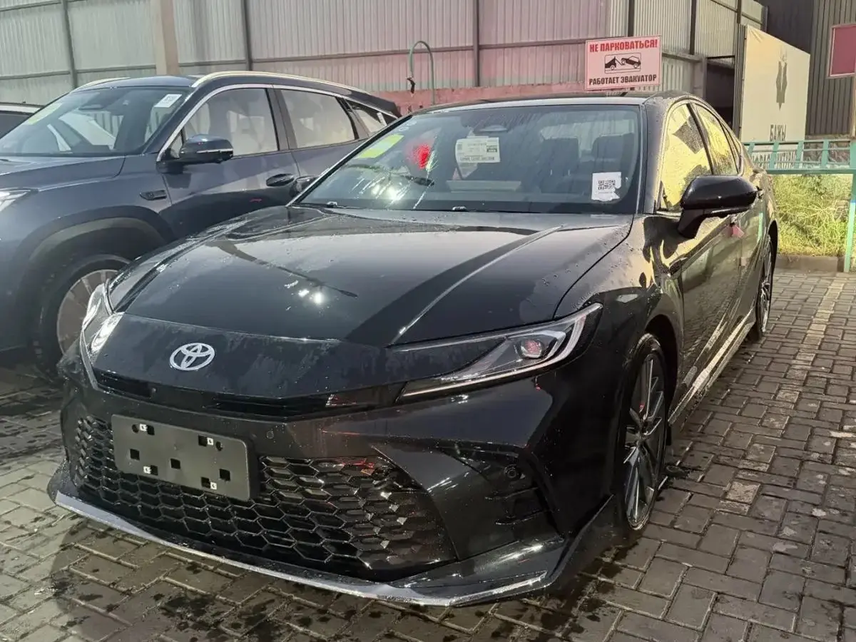 Toyota Camry, 2026