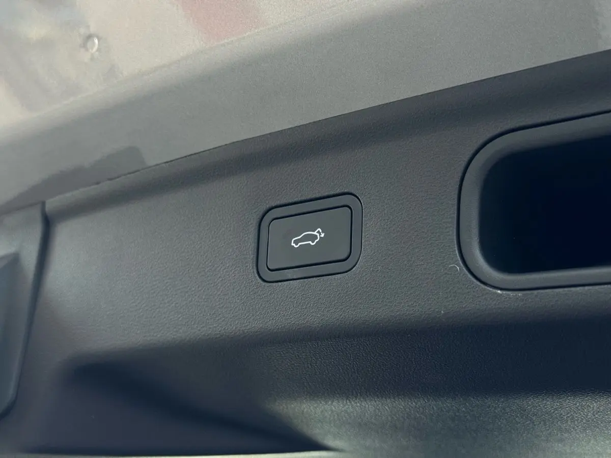 Geely Galaxy M7, 2026