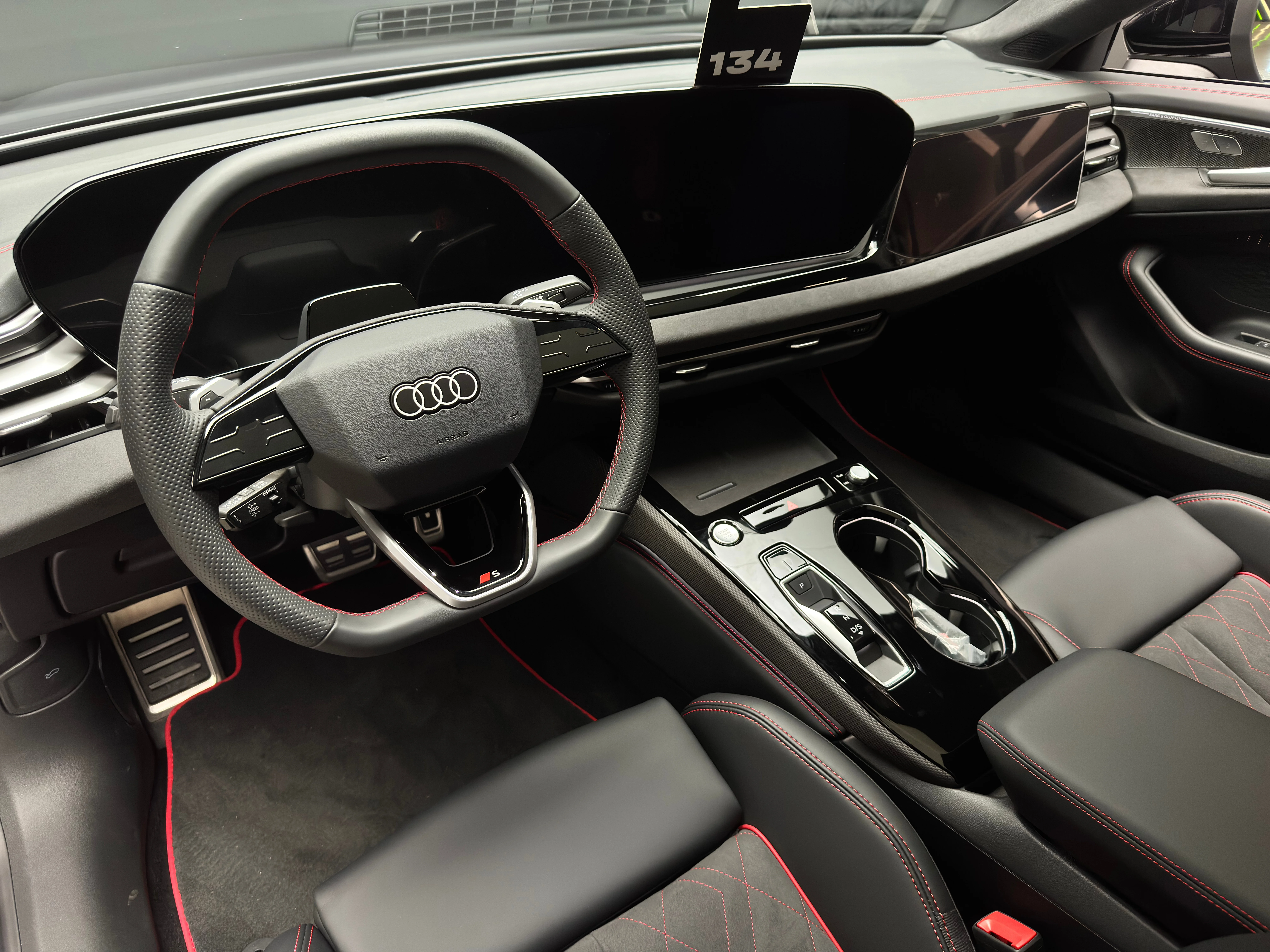 Audi A5L 2025 11