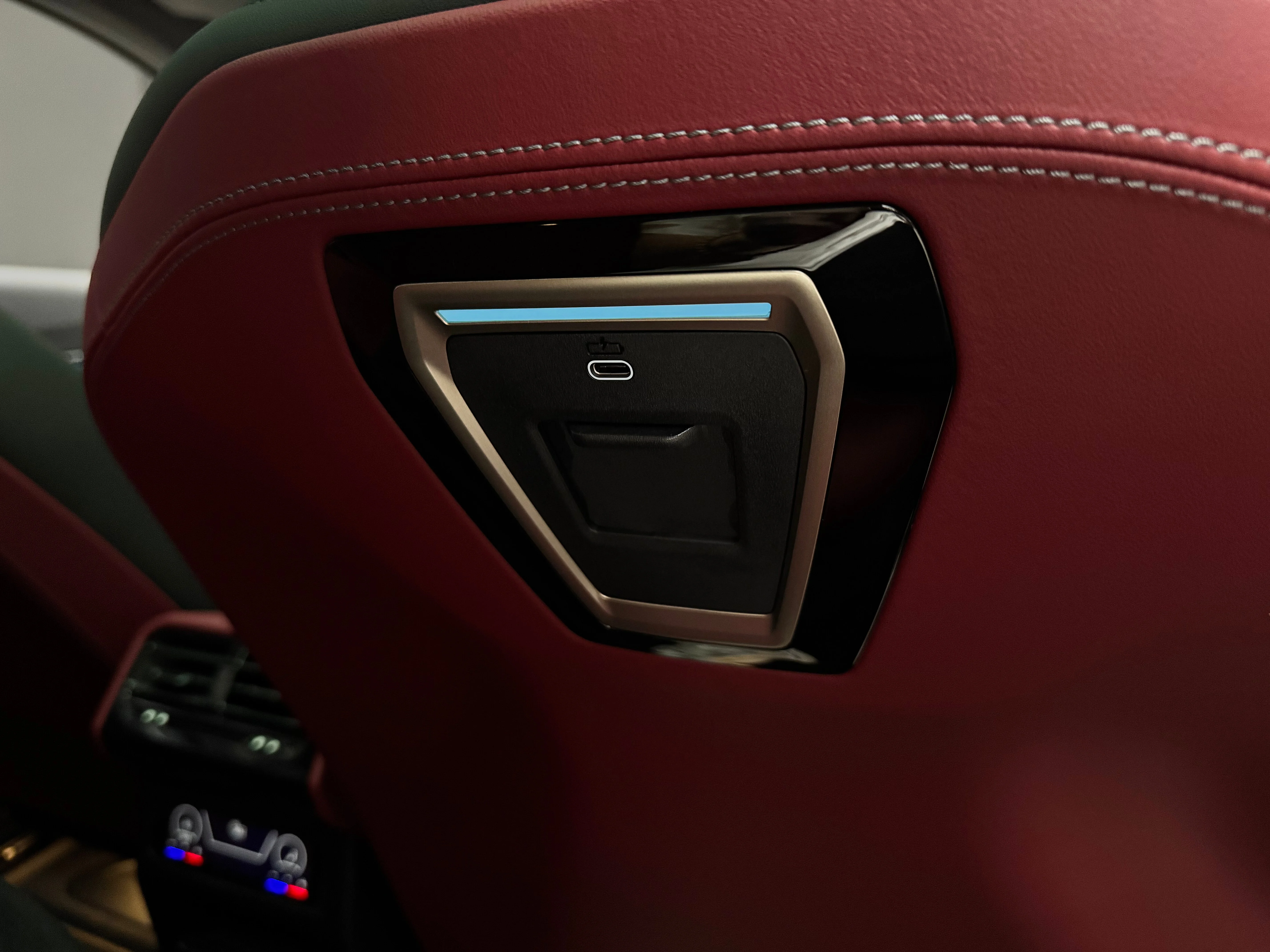 BMW 5 серия 2024 25