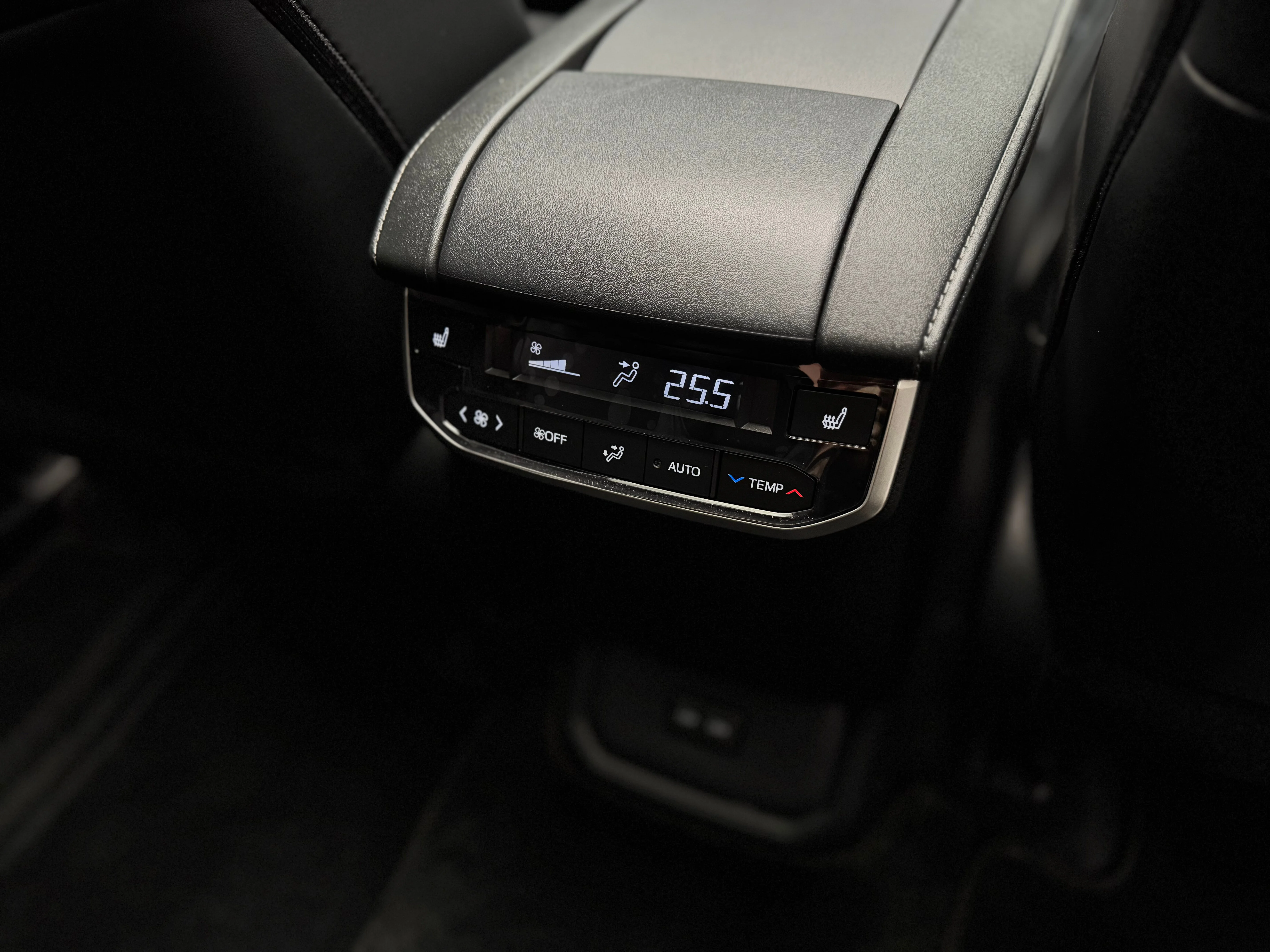 Toyota Highlander 2025 24