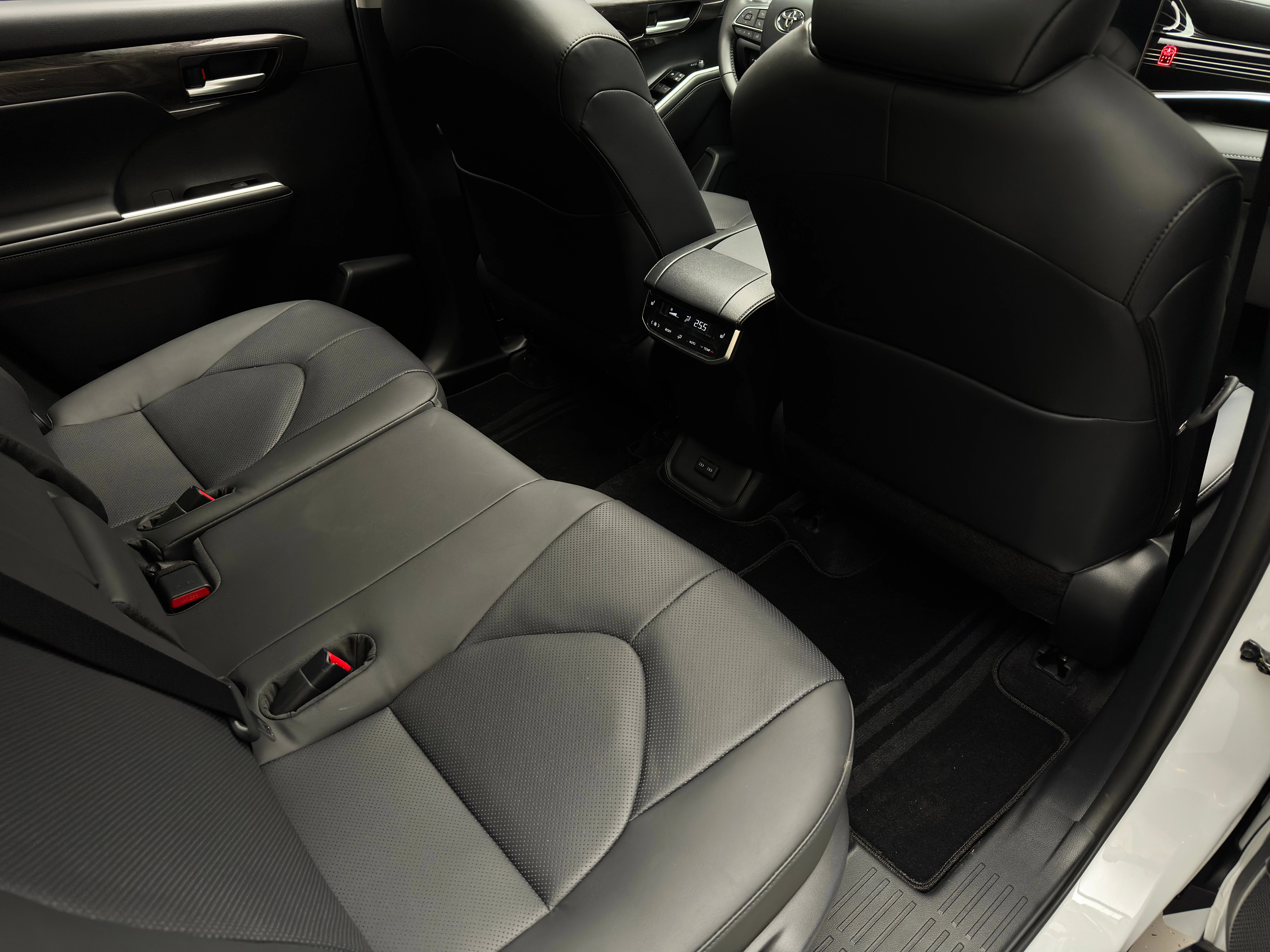 Toyota Highlander 2025 23