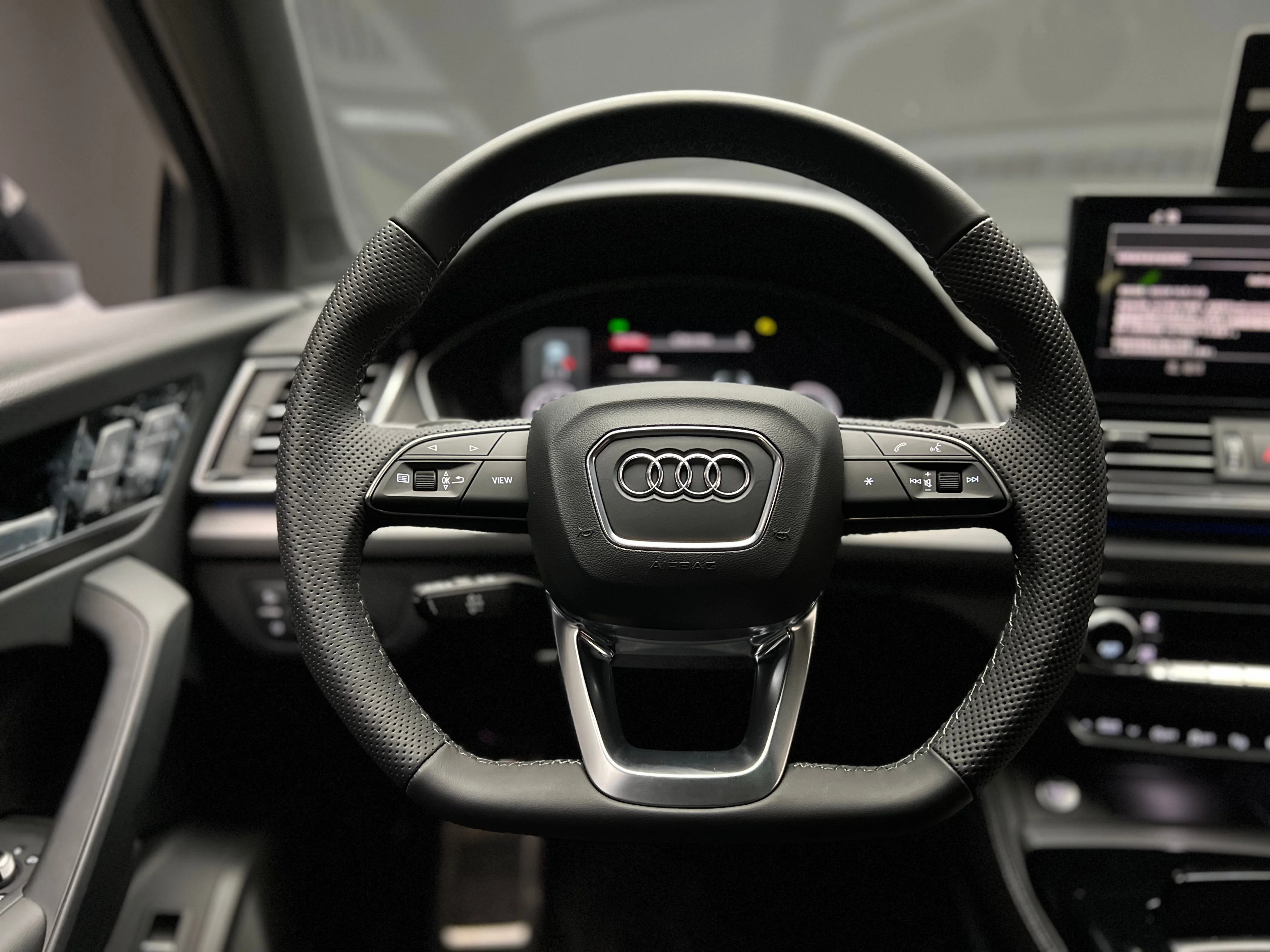 Audi Q5L 2025 21