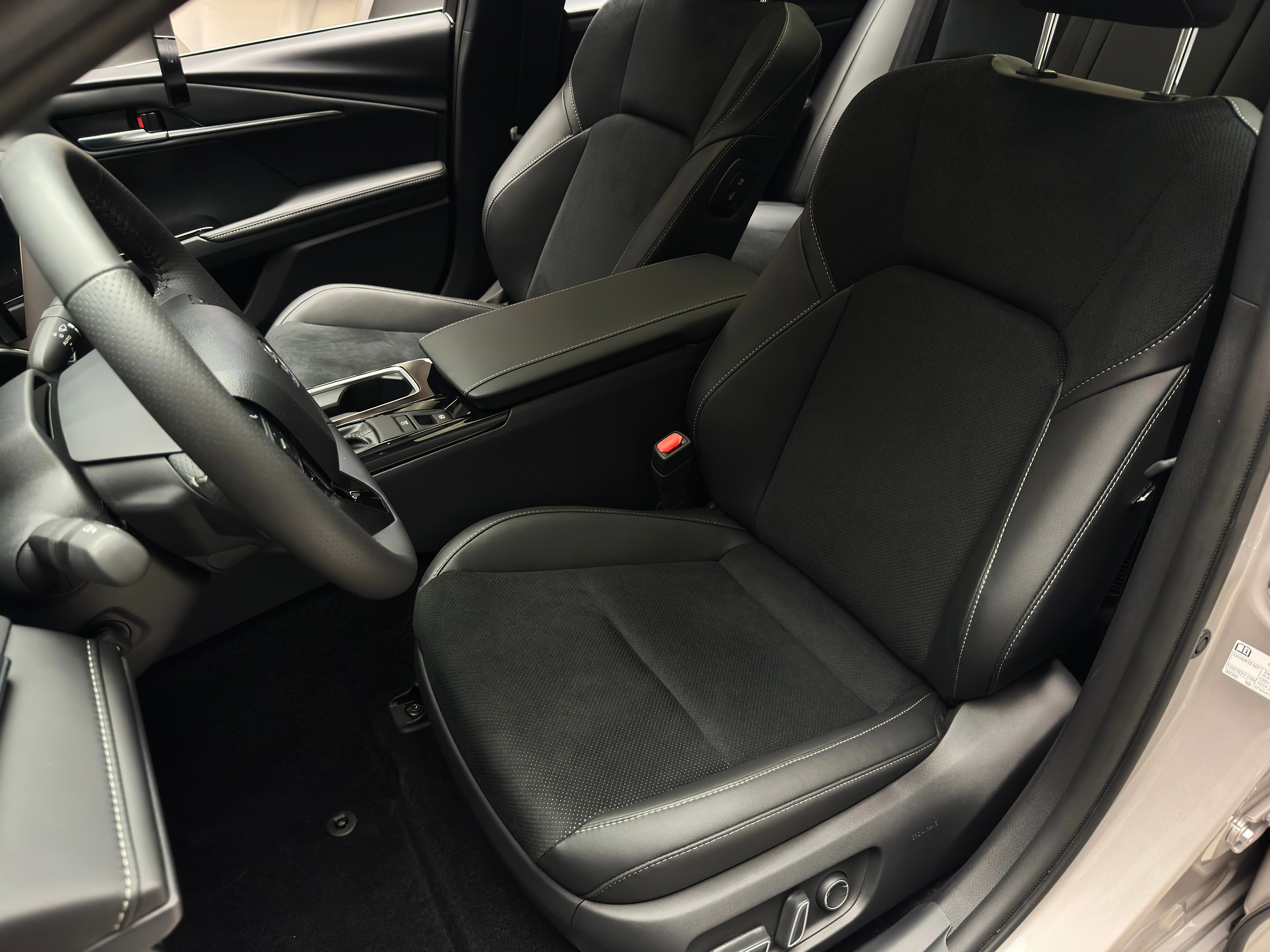 Toyota Camry 2025 14