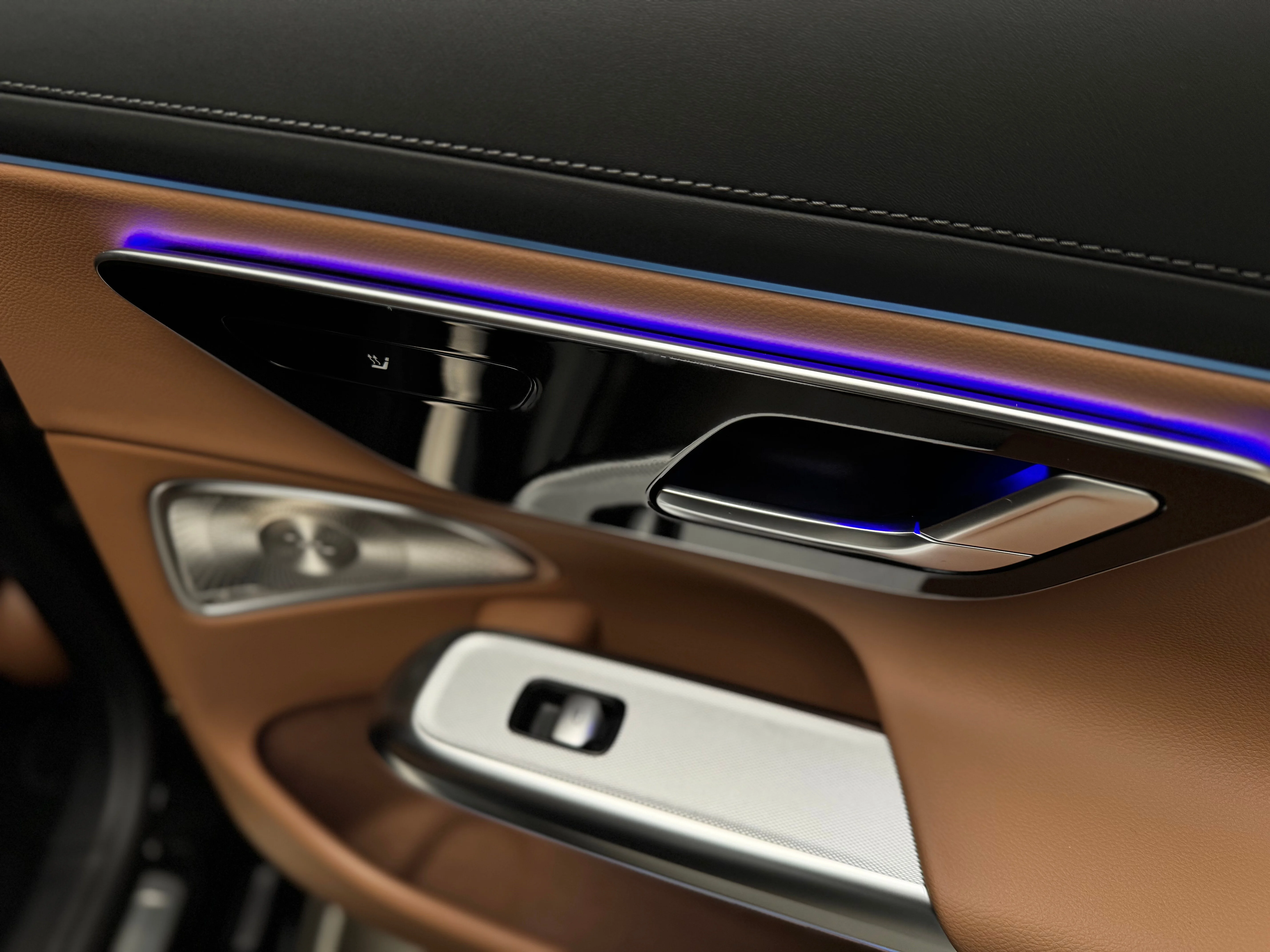 Mercedes-Benz E-класс 2025 25