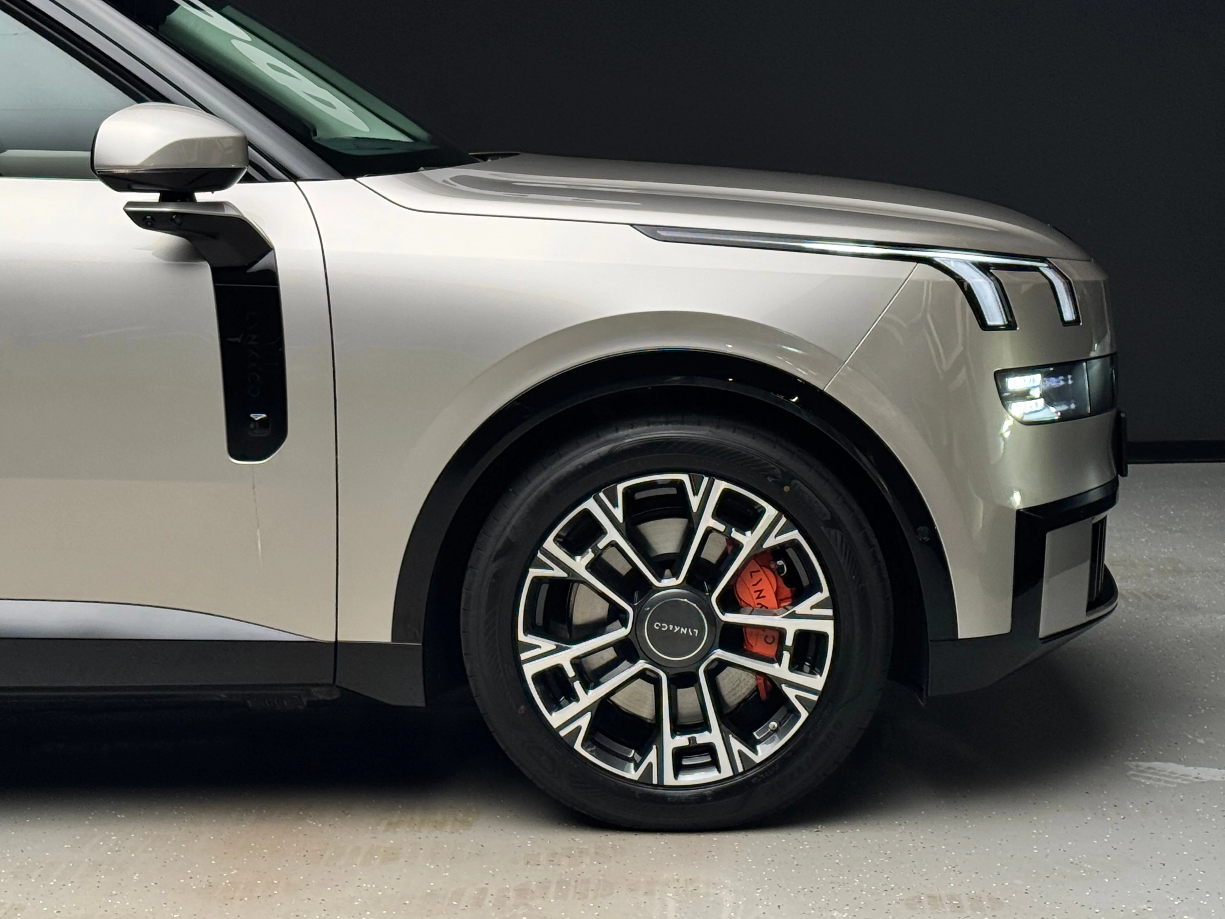 Lynk & Co 900 2025 7