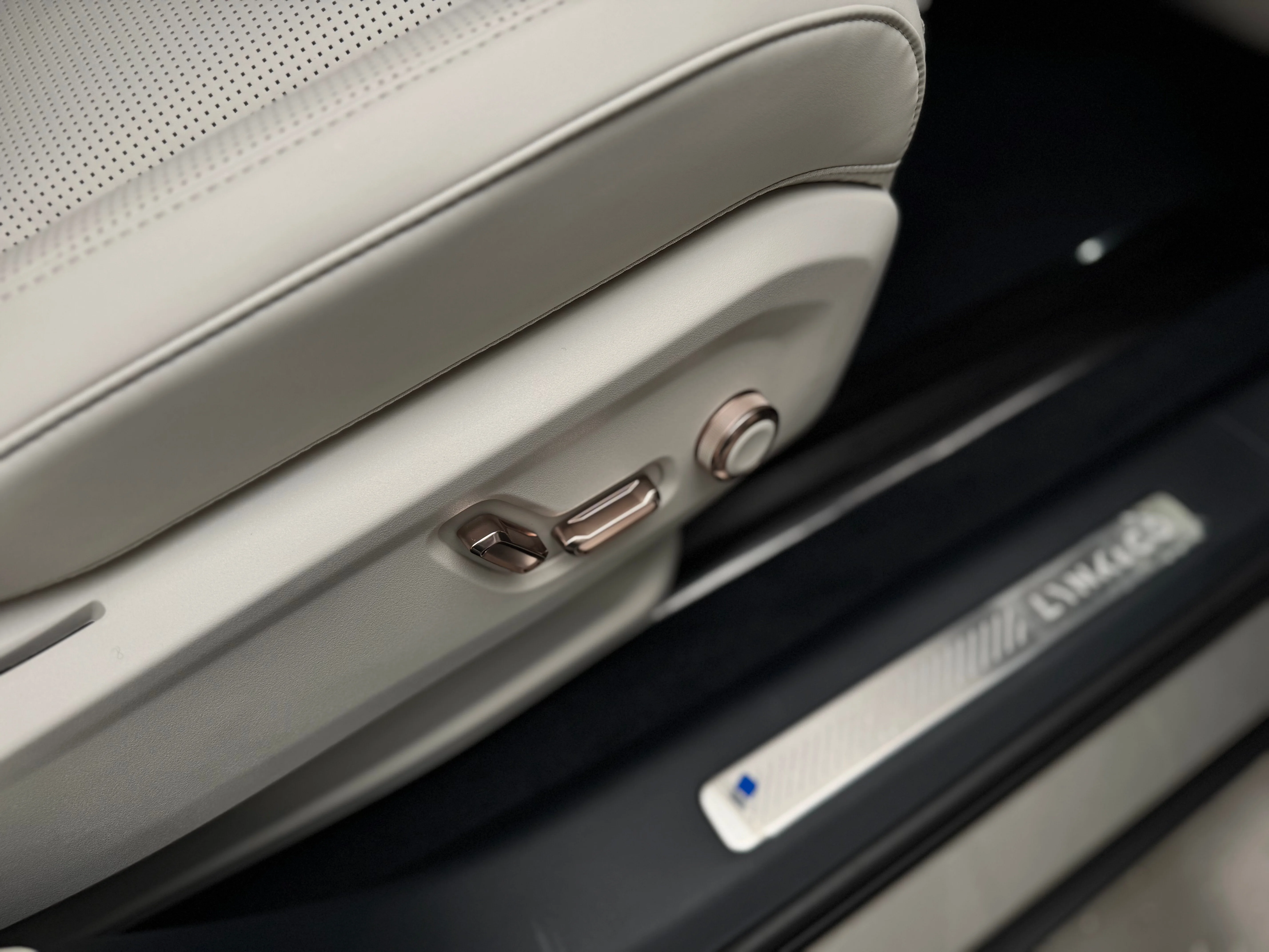 Lynk & Co 900 2025 23