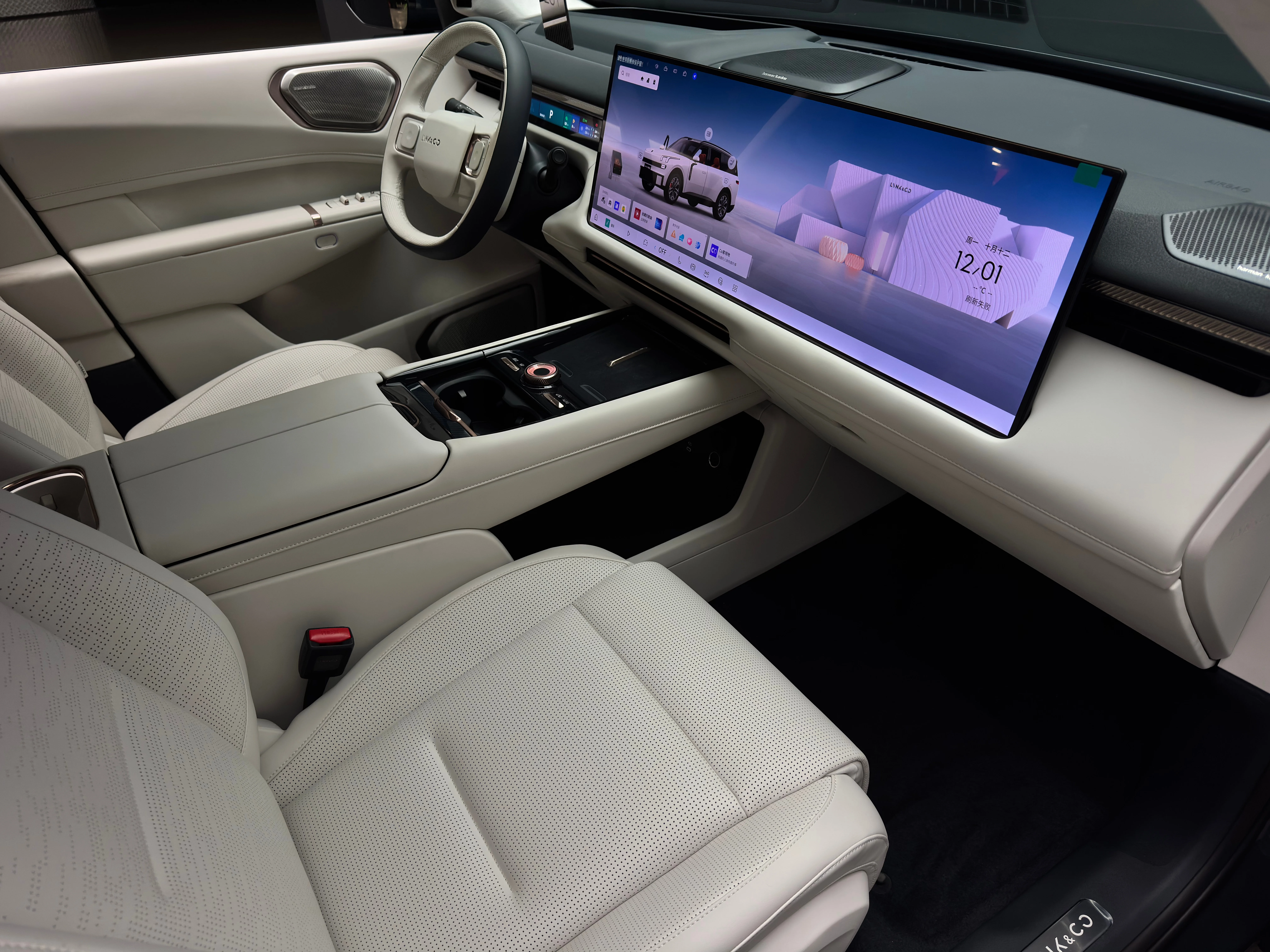 Lynk & Co 900 2025 22