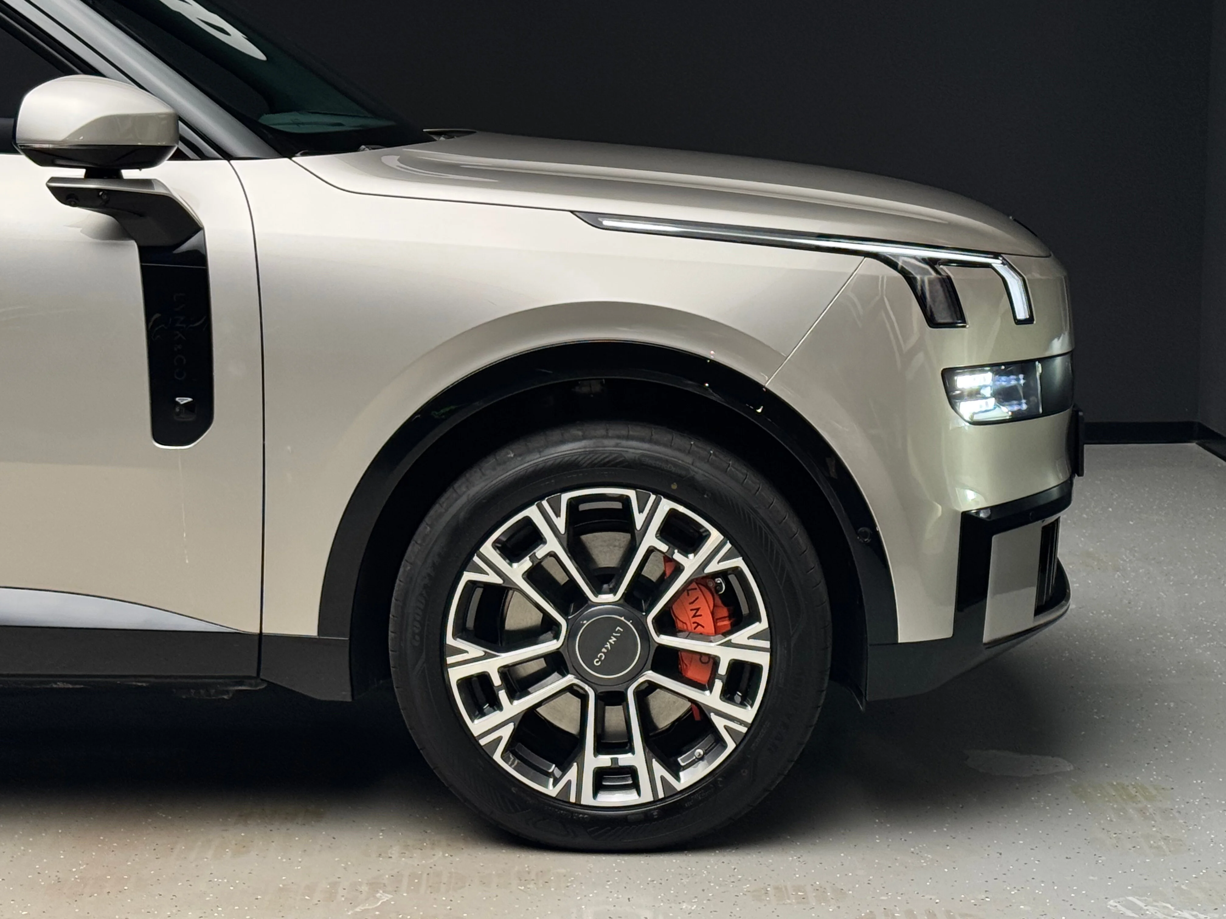 Lynk & Co 900 2025 7