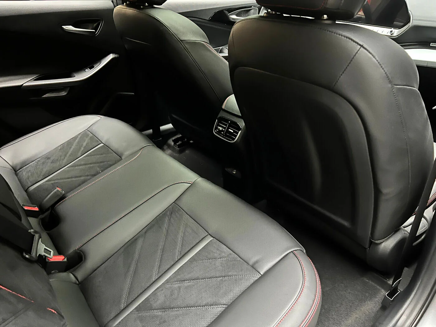 Hyundai Lafesta 2025 23