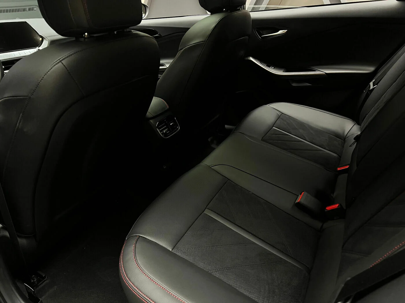 Hyundai Lafesta 2025 22