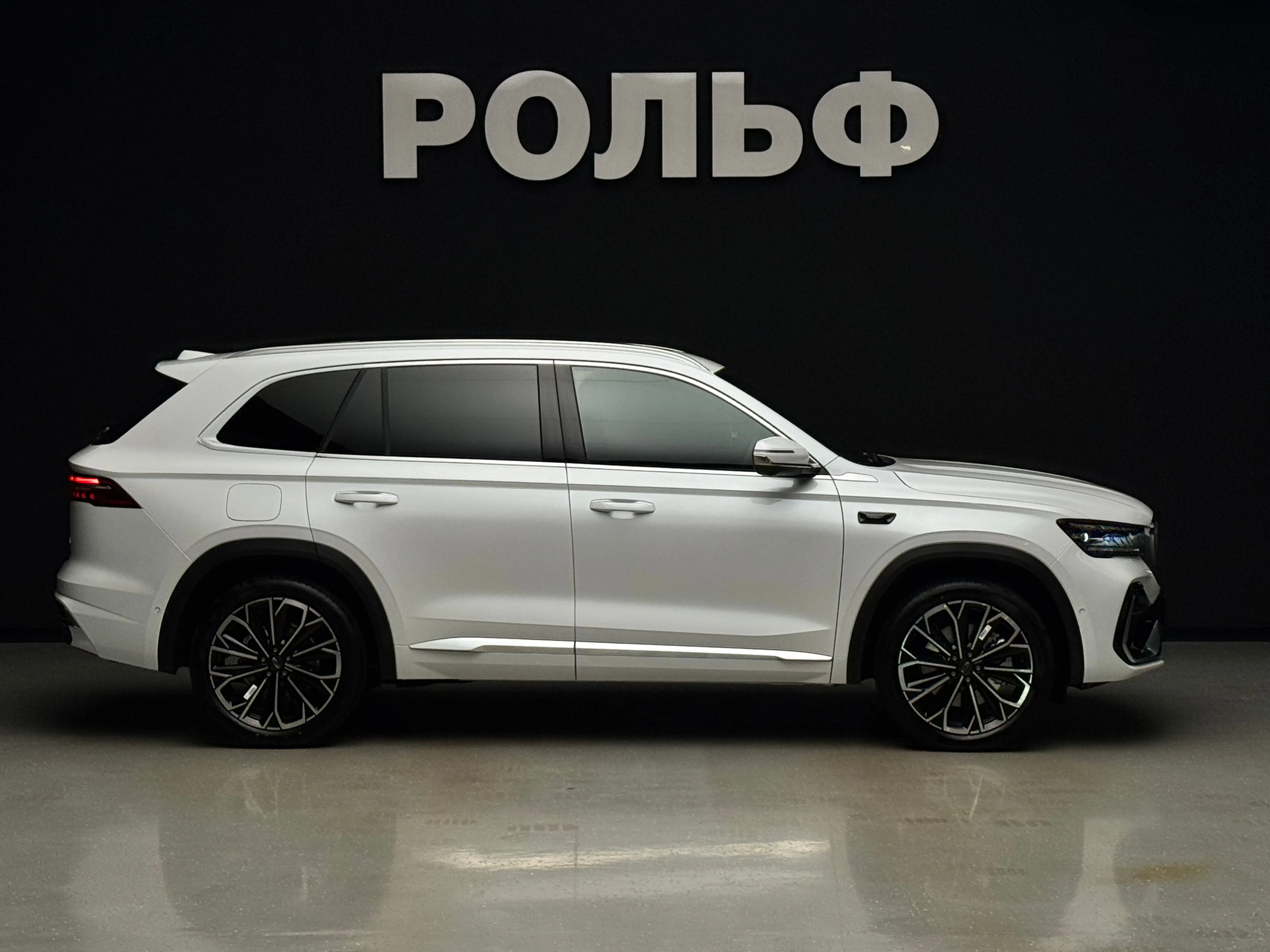 Geely Xingyue L 2025 5