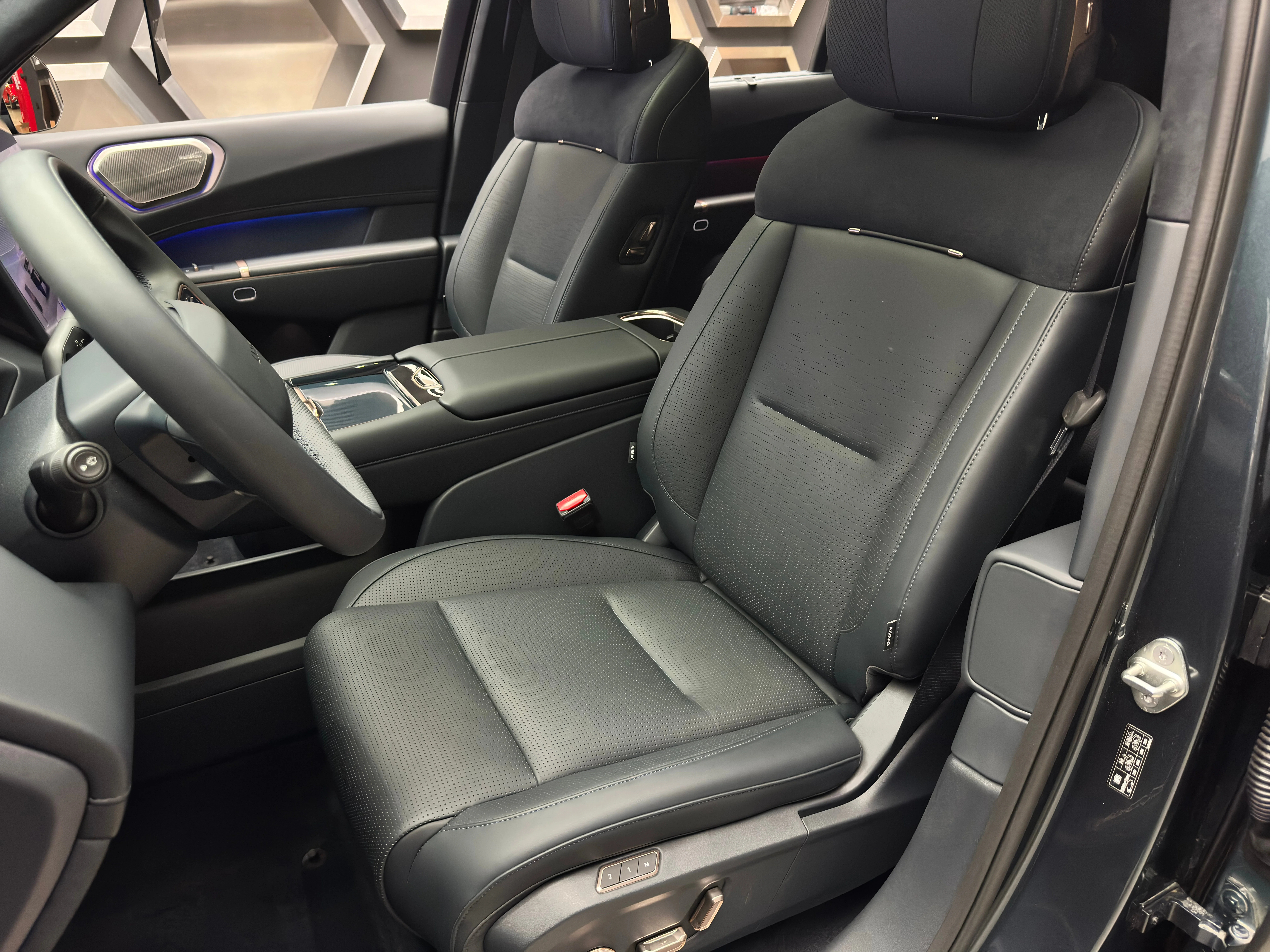 Lynk & Co 900 2025 14