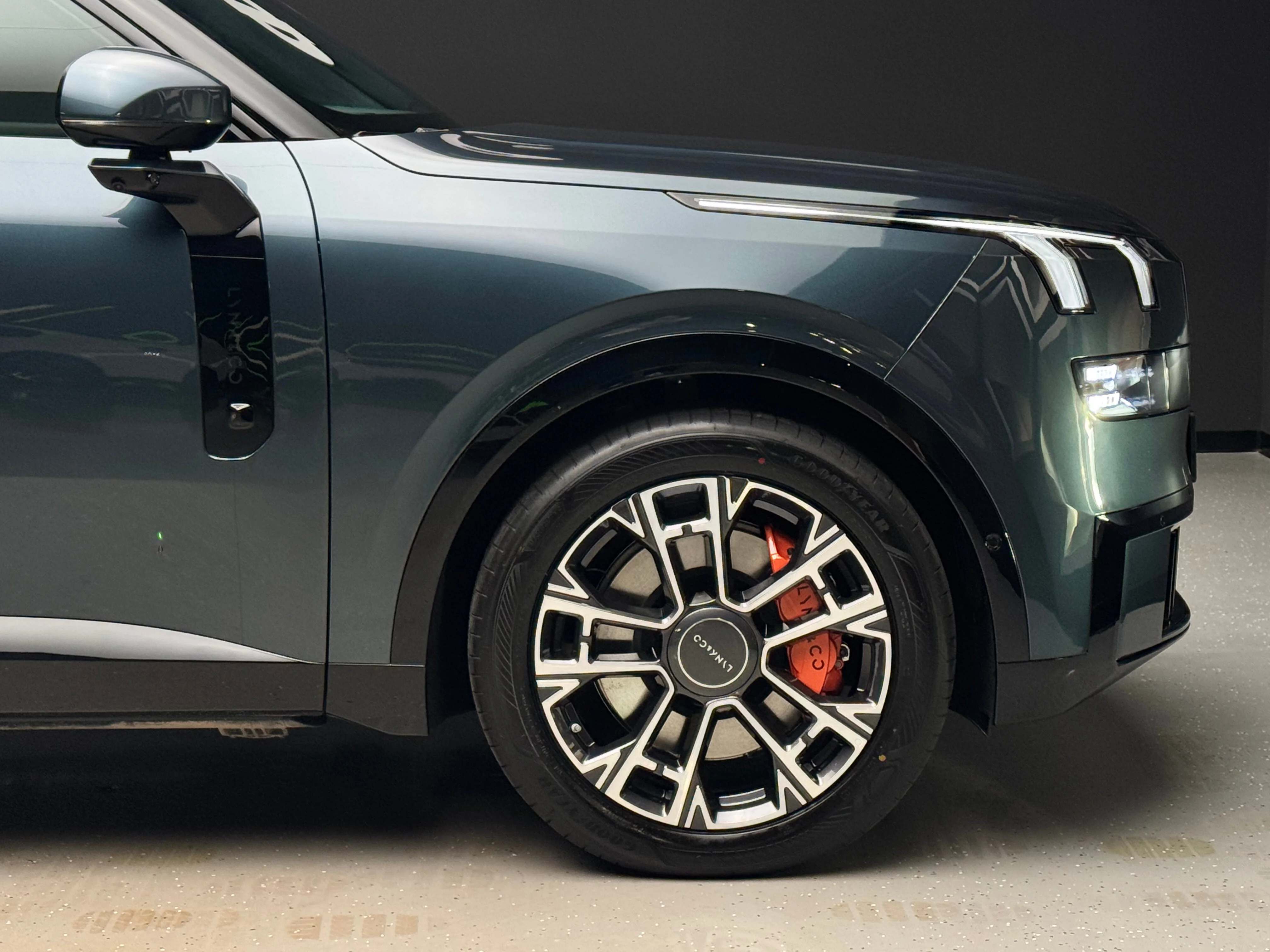 Lynk & Co 900 2025 7