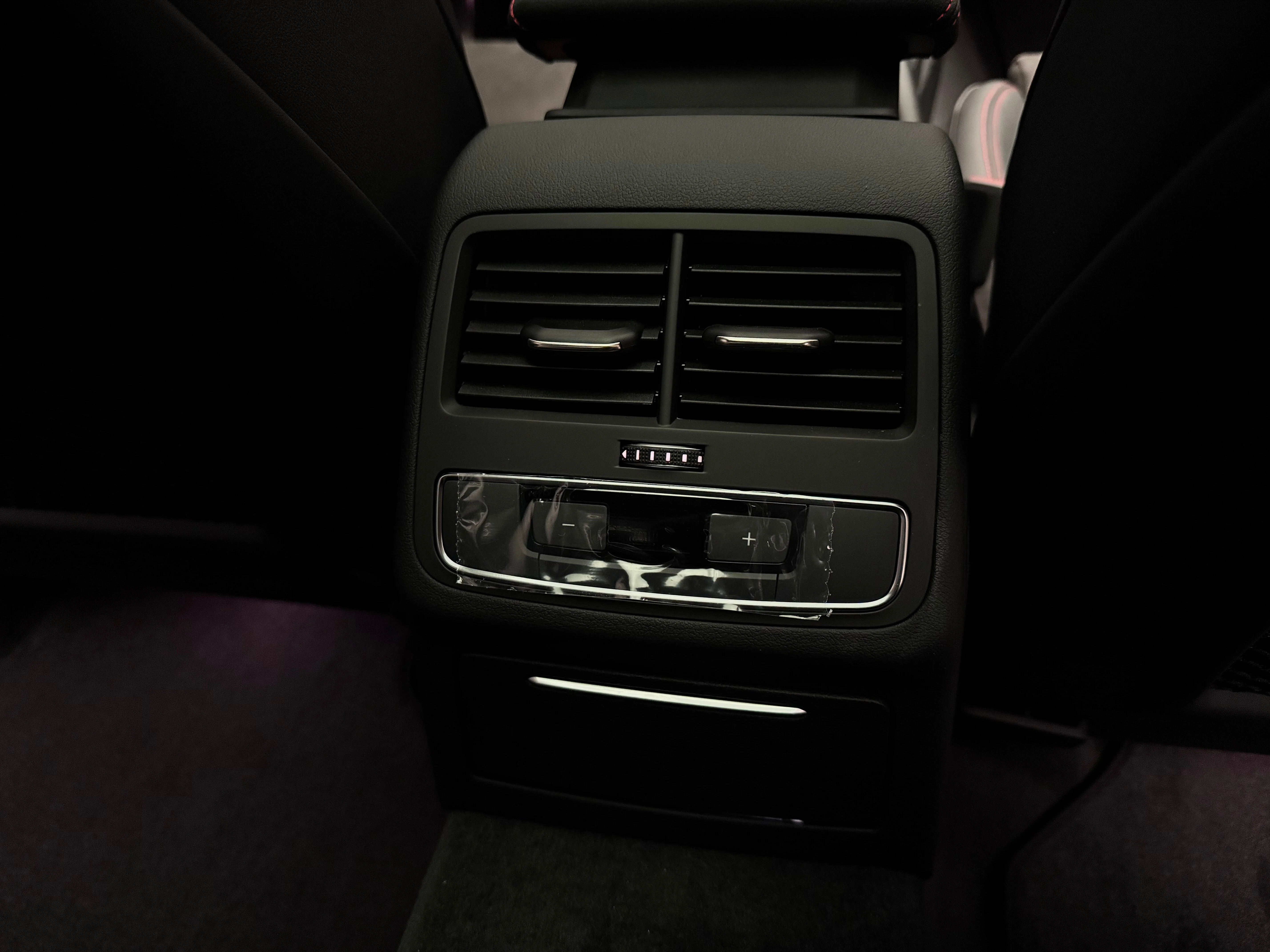 Audi A4 2025 25