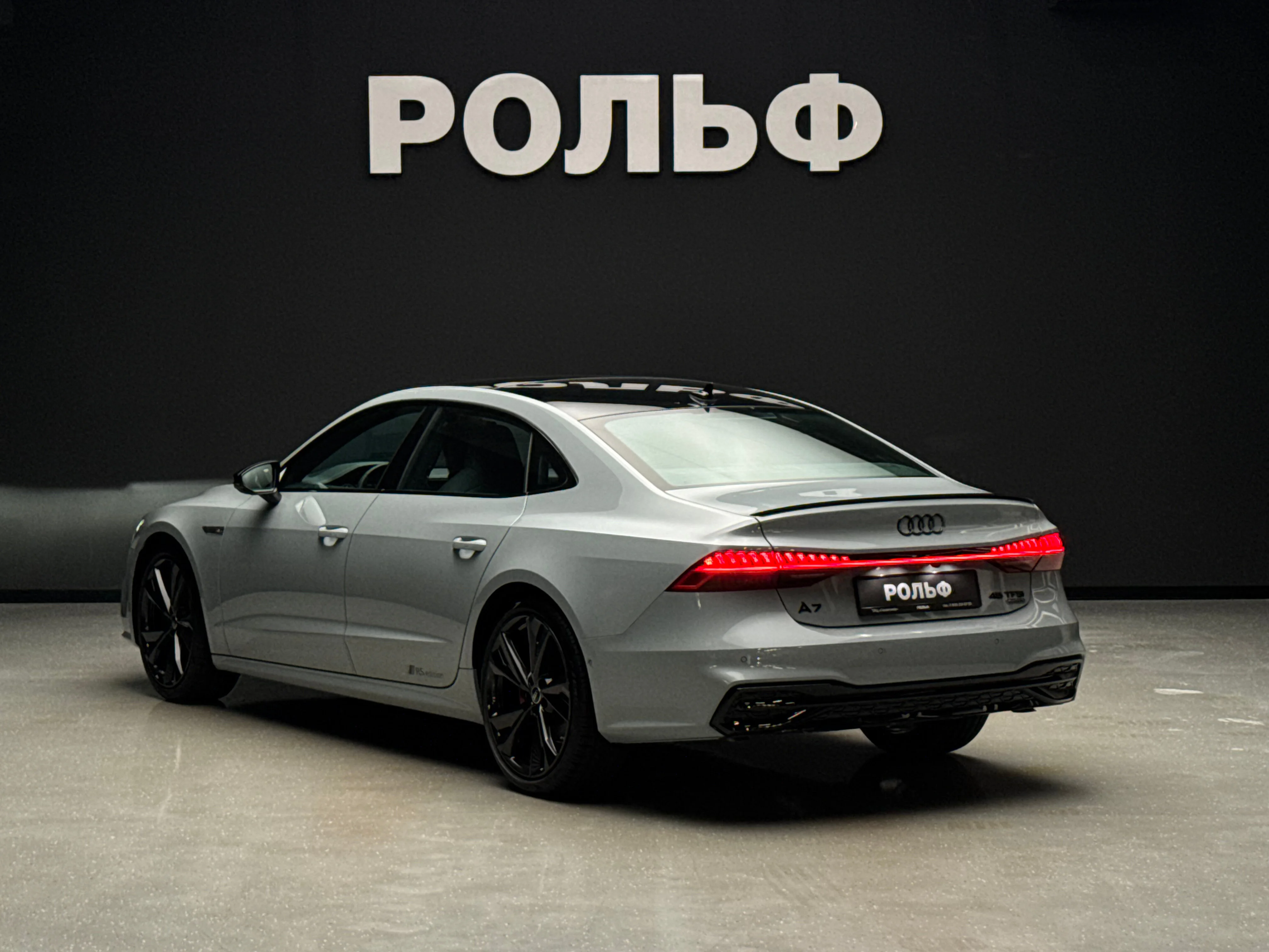 Audi A7L 2025 3