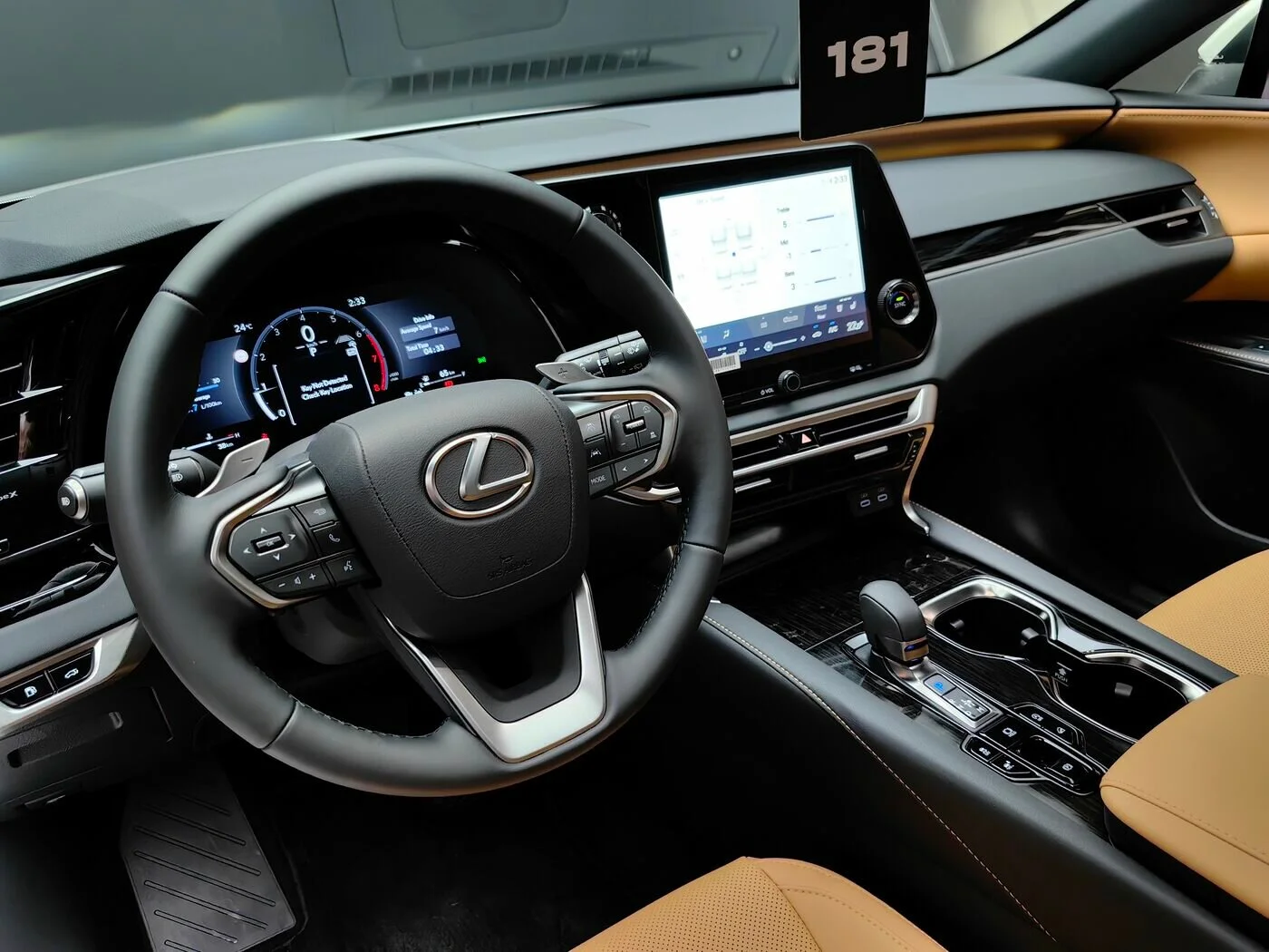 Lexus RX 2025 17