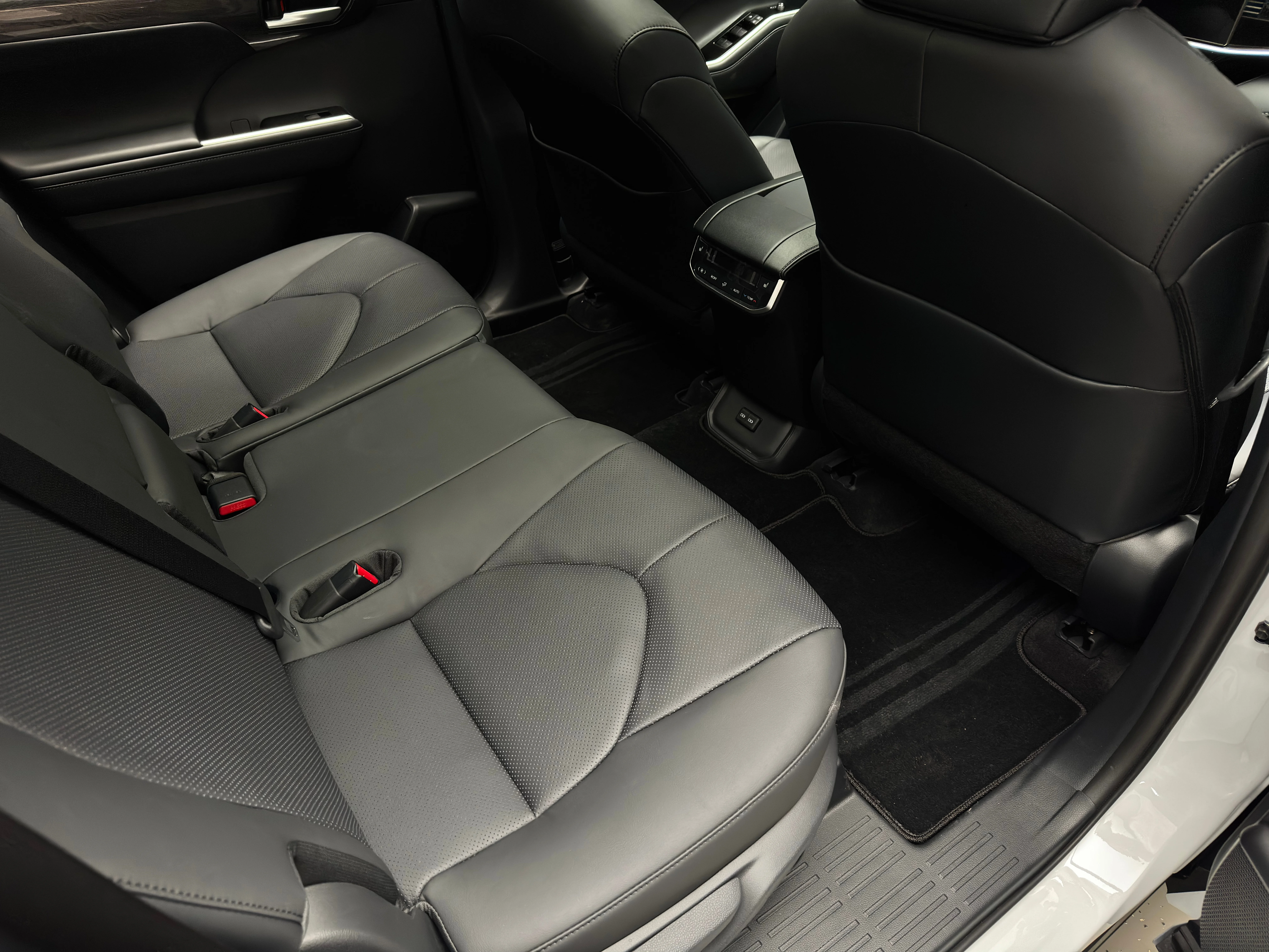 Toyota Highlander 2025 23