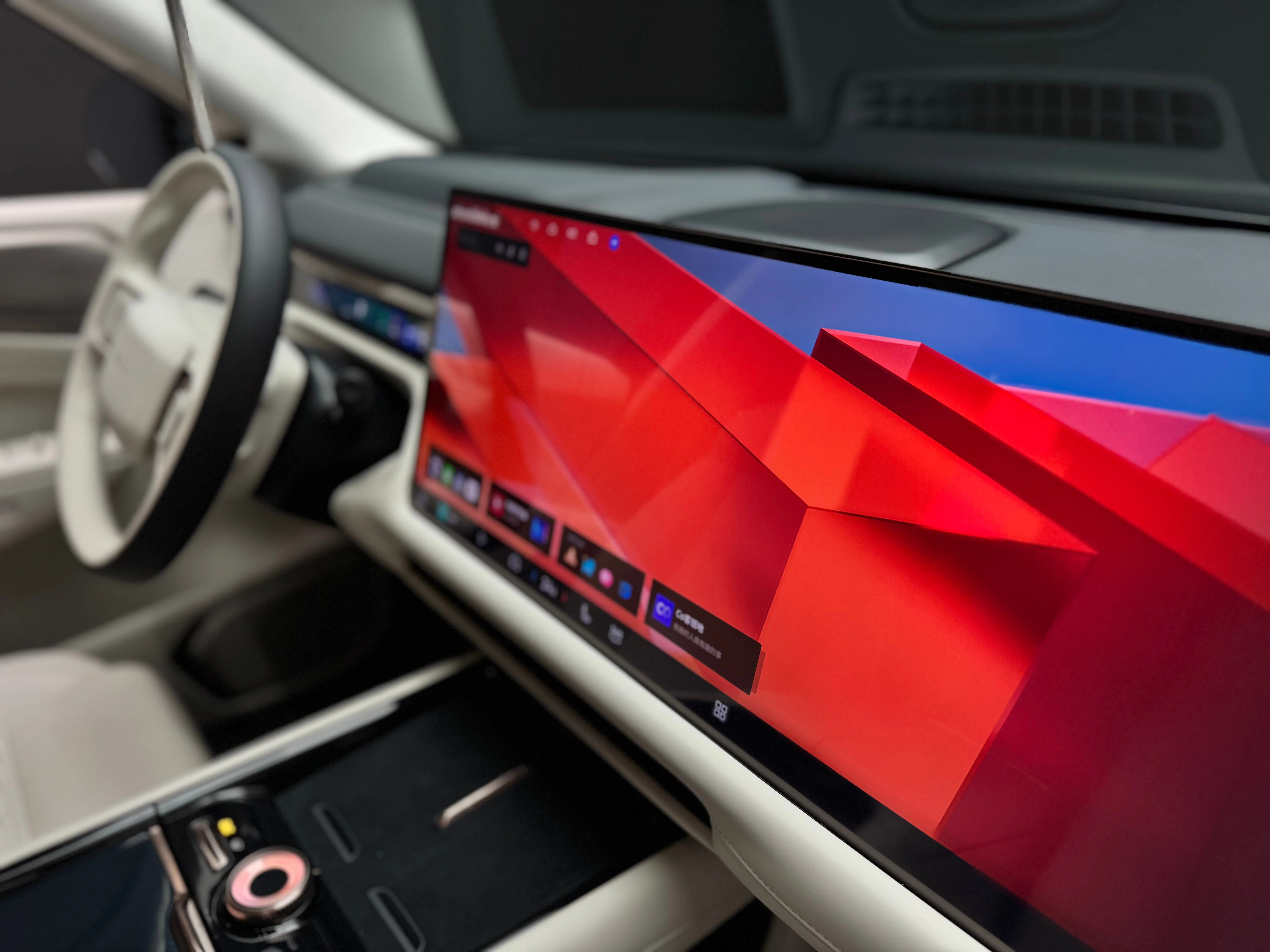 Lynk & Co 900 2025 25