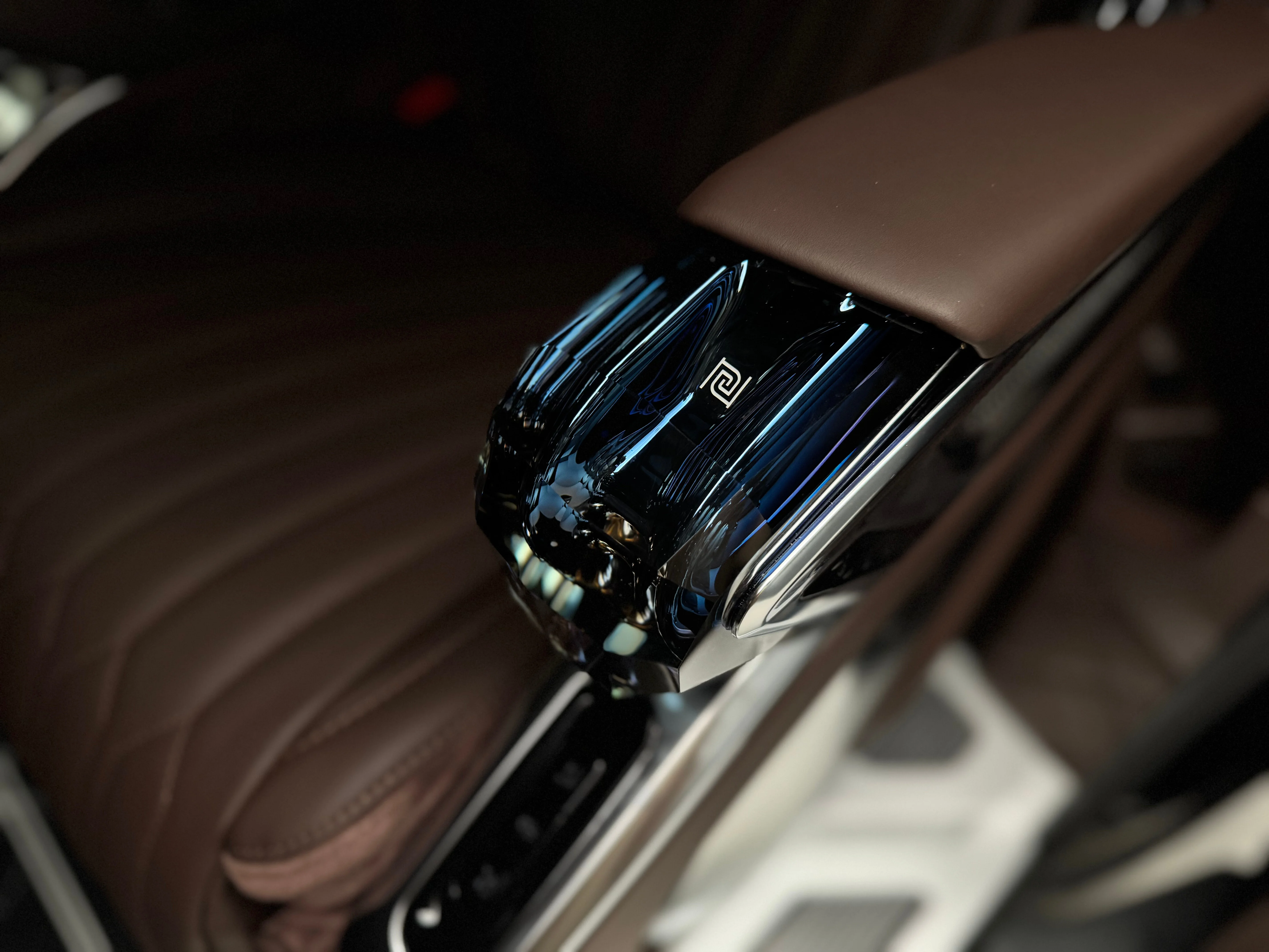 Mercedes-Benz V-класс 2025 21