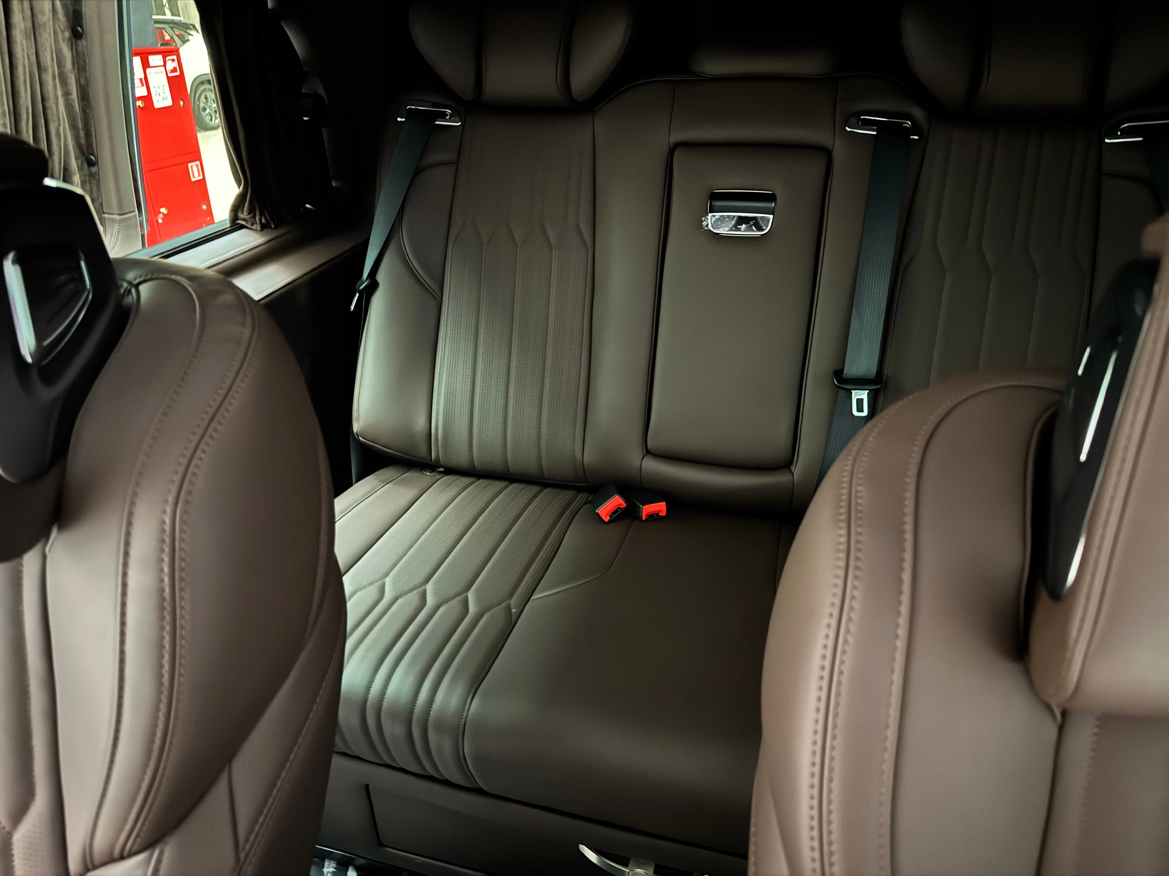 Mercedes-Benz V-класс 2025 23