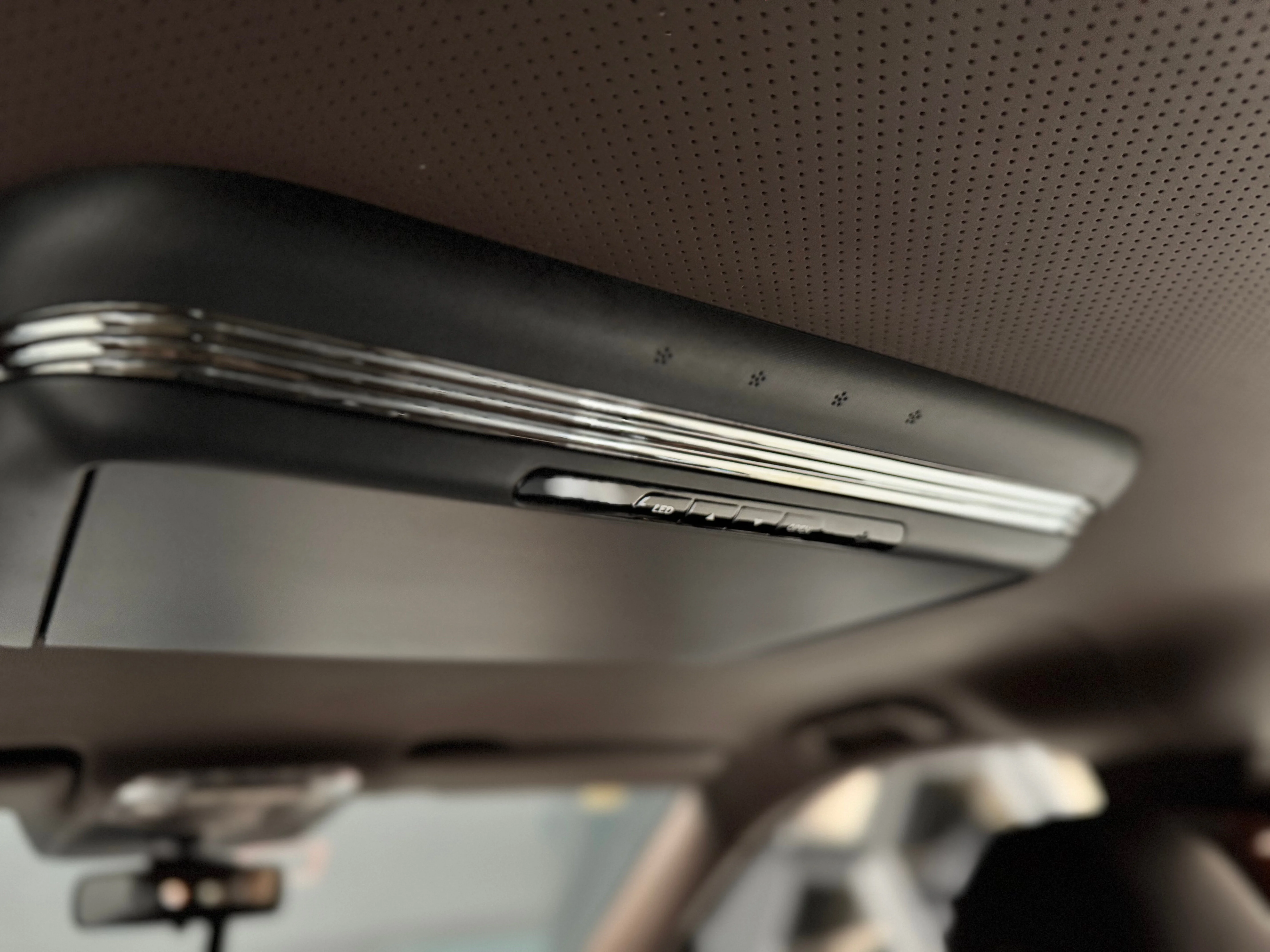 Mercedes-Benz V-класс 2025 25